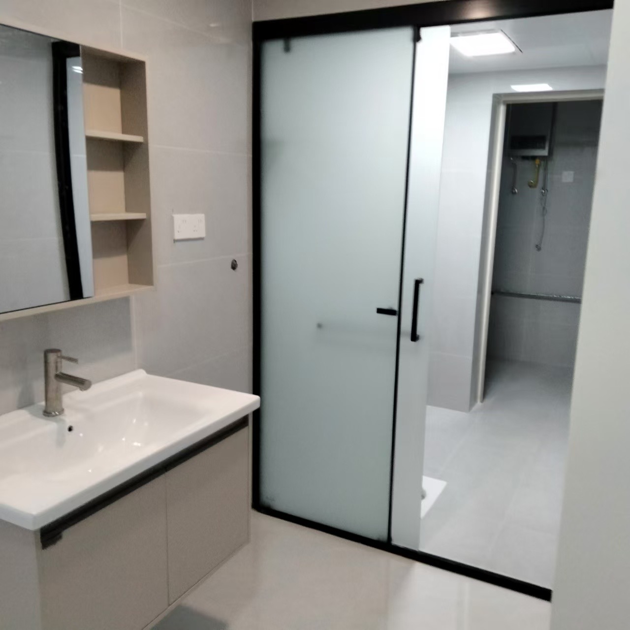 和悦宸居 3室2厅2卫 2400.0元/月 和悦宸居 3室2厅2卫 2400.0元/月室内图