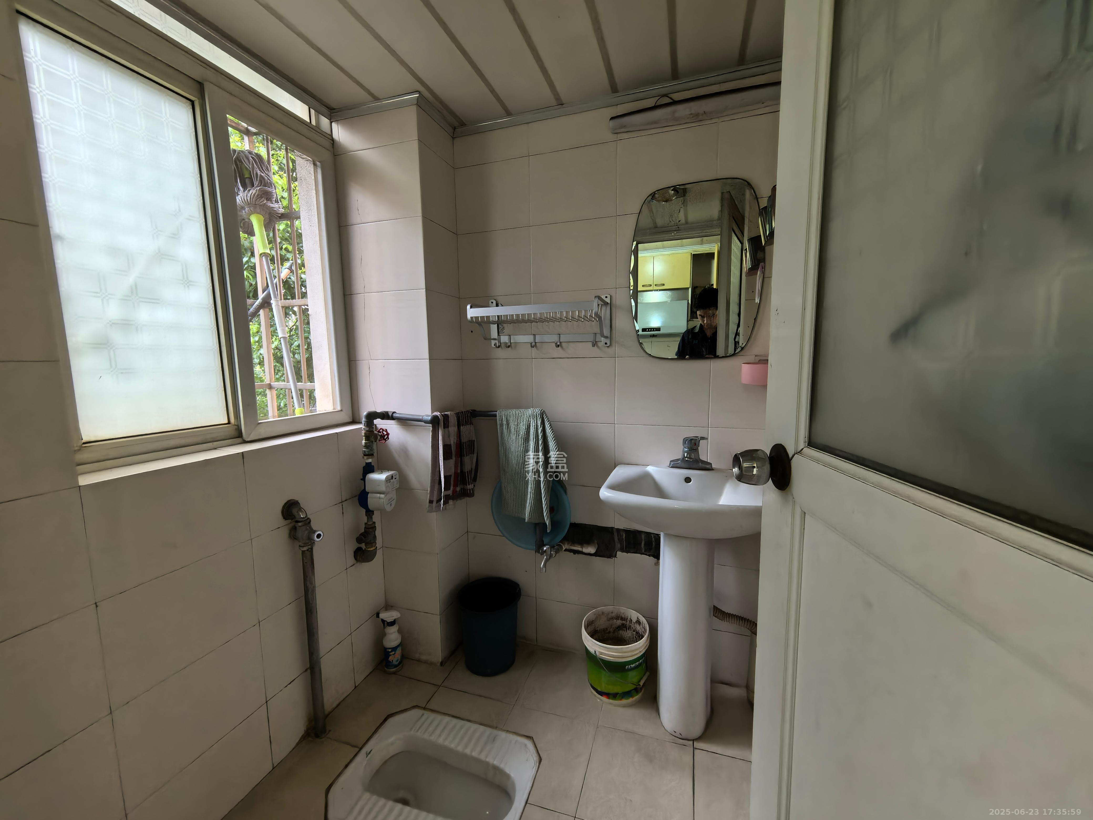 锦绣家园 3室2厅2卫 2400.0元/月 锦绣家园 3室2厅2卫 2400.0元/月室内图