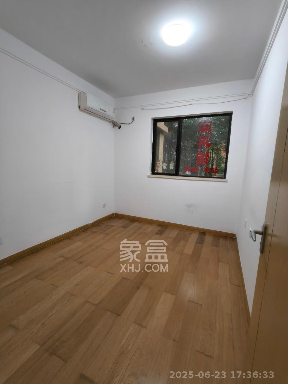 中海国际三期  3室2厅2卫    2200.0元/月小区图