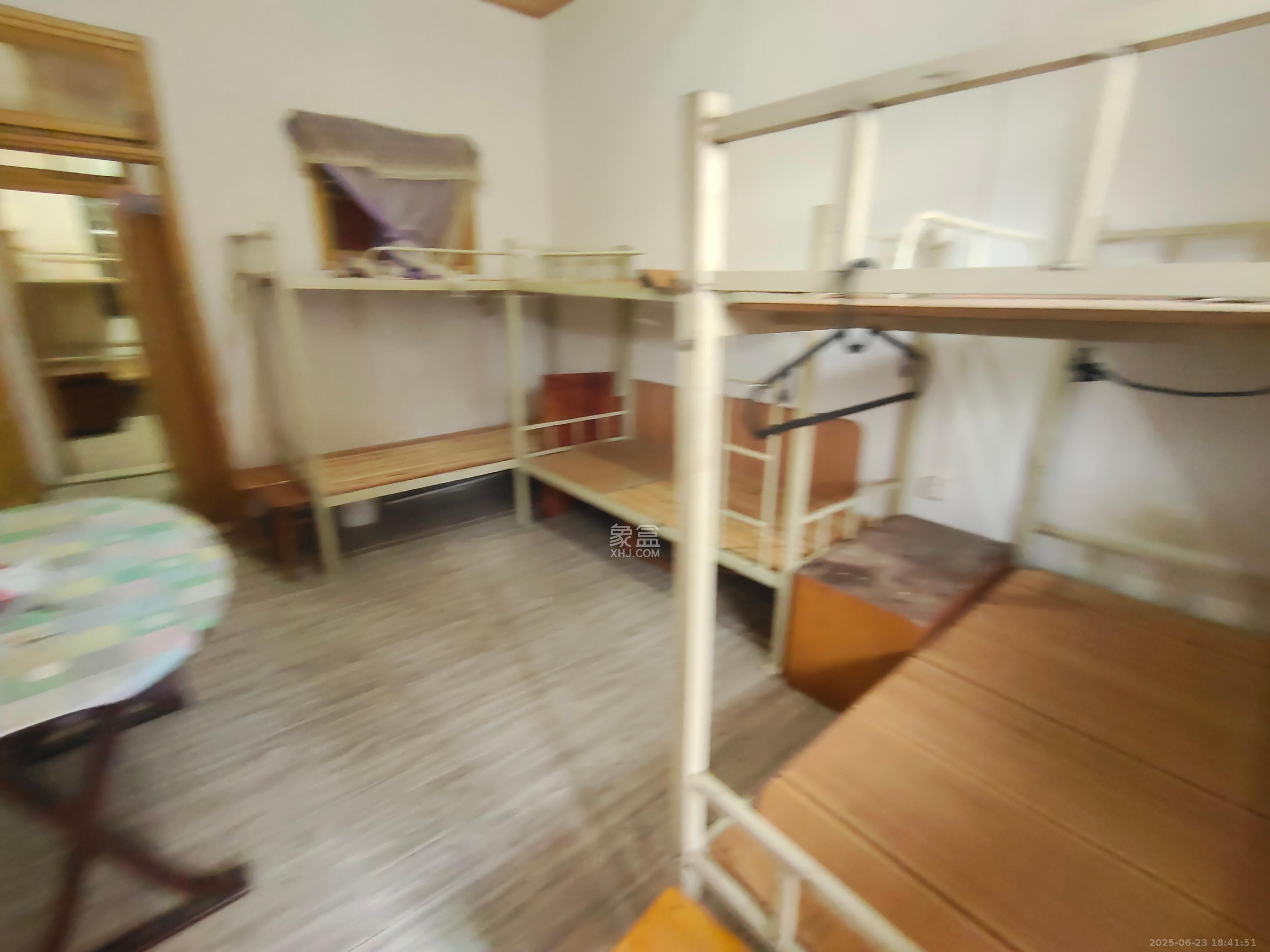 苏家巷散盘 1室1厅1卫 1200.0元/月 苏家巷散盘 1室1厅1卫 1200.0元/月室内图