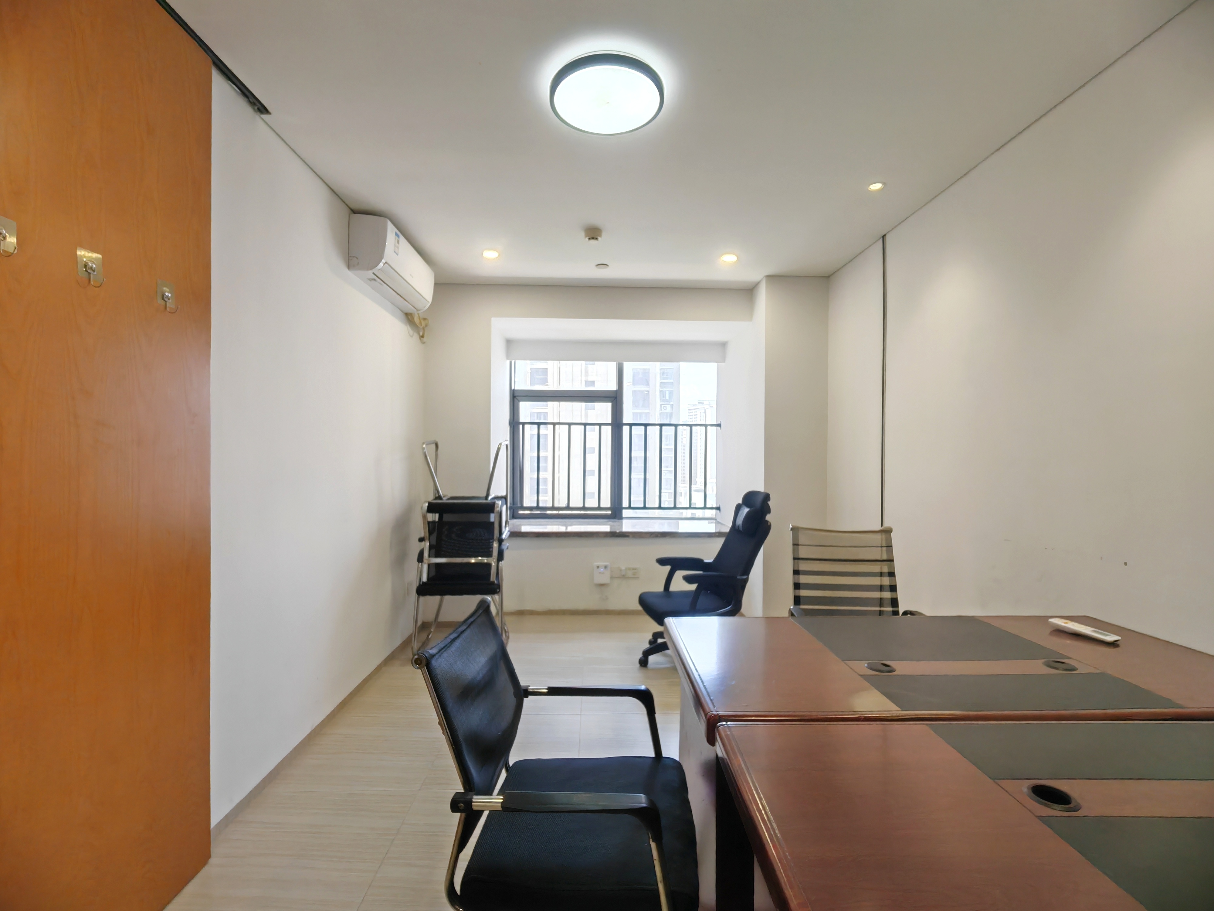 海航豪庭南苑 1室1厅1卫 120.0万 海航豪庭南苑 1室1厅1卫 120.0万客厅