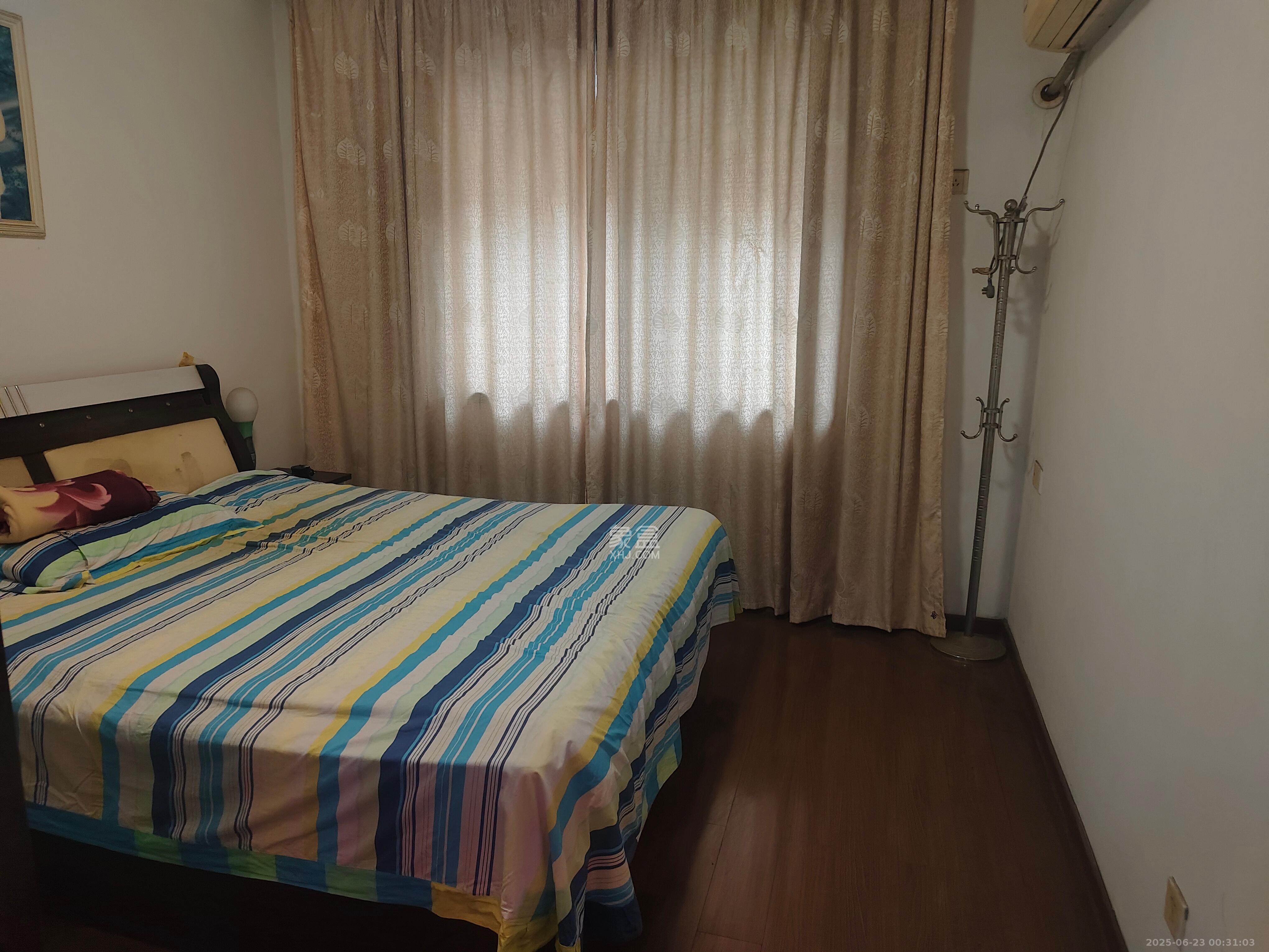 寸木塘 3室2厅1卫 1200.0元/月 寸木塘 3室2厅1卫 1200.0元/月室内图