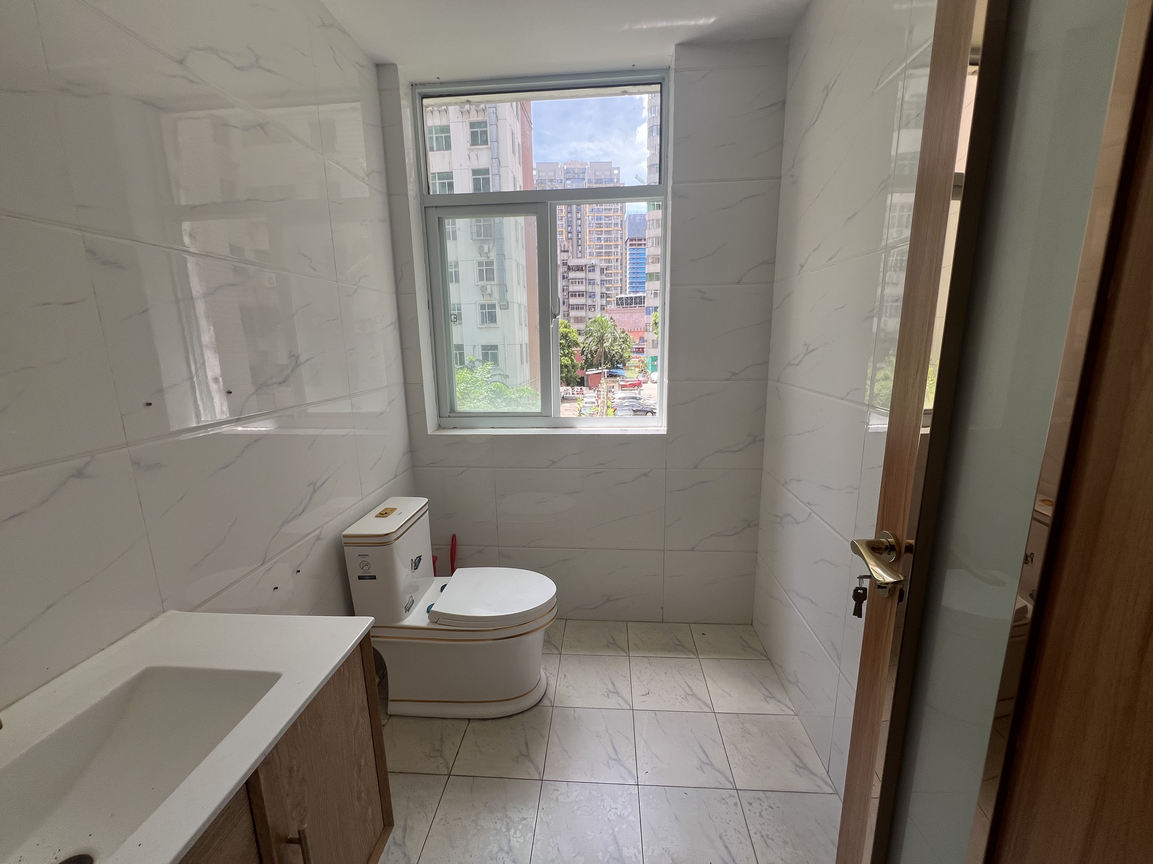 九都大厦 10室3厅4卫 26000.0元/月 九都大厦 10室3厅4卫 26000.0元/月室内图