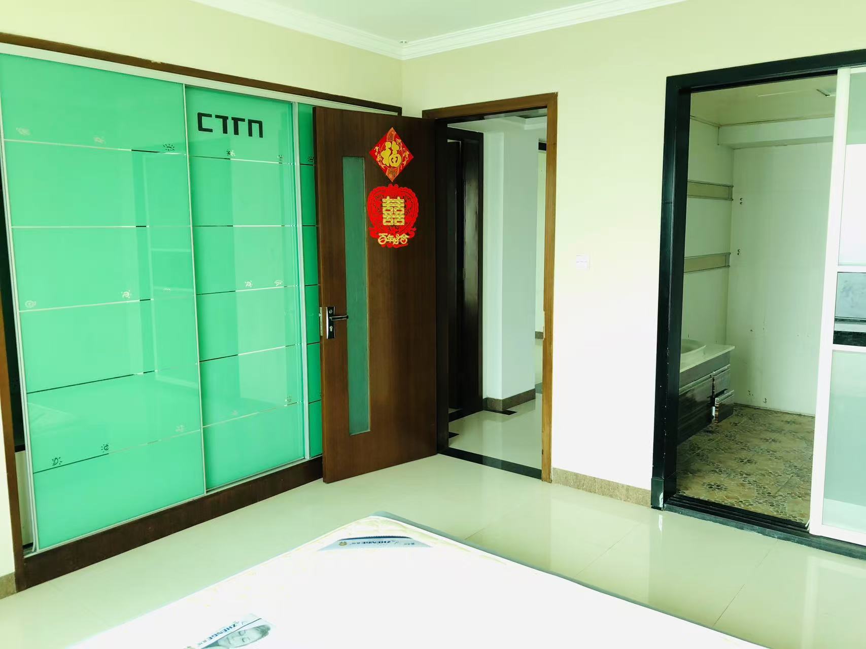 京江广场  3室2厅1卫    3000.0元/月 京江广场  3室2厅1卫    3000.0元/月室内图