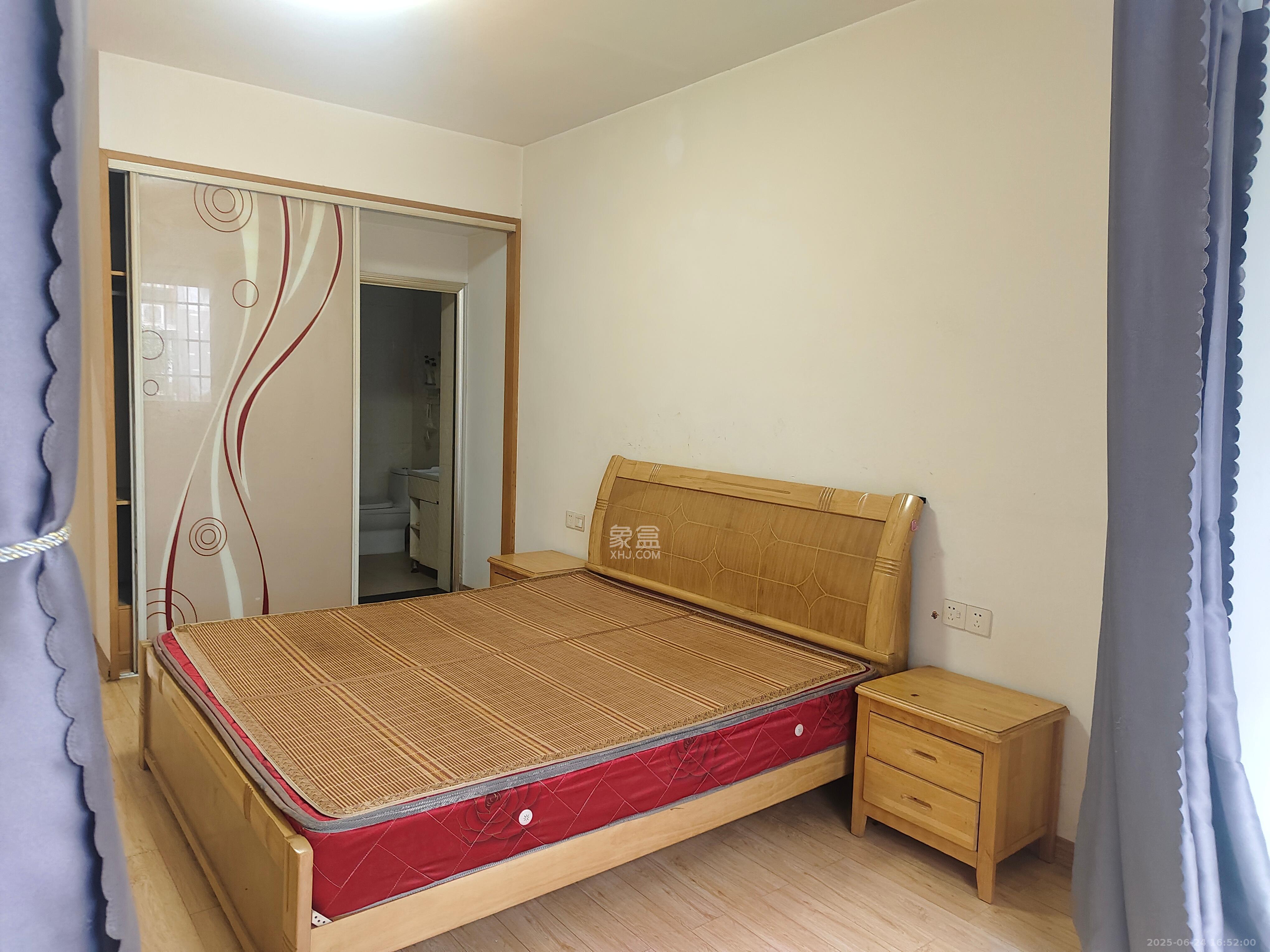 春满江南  3室2厅1卫   1500.00元/月室内图