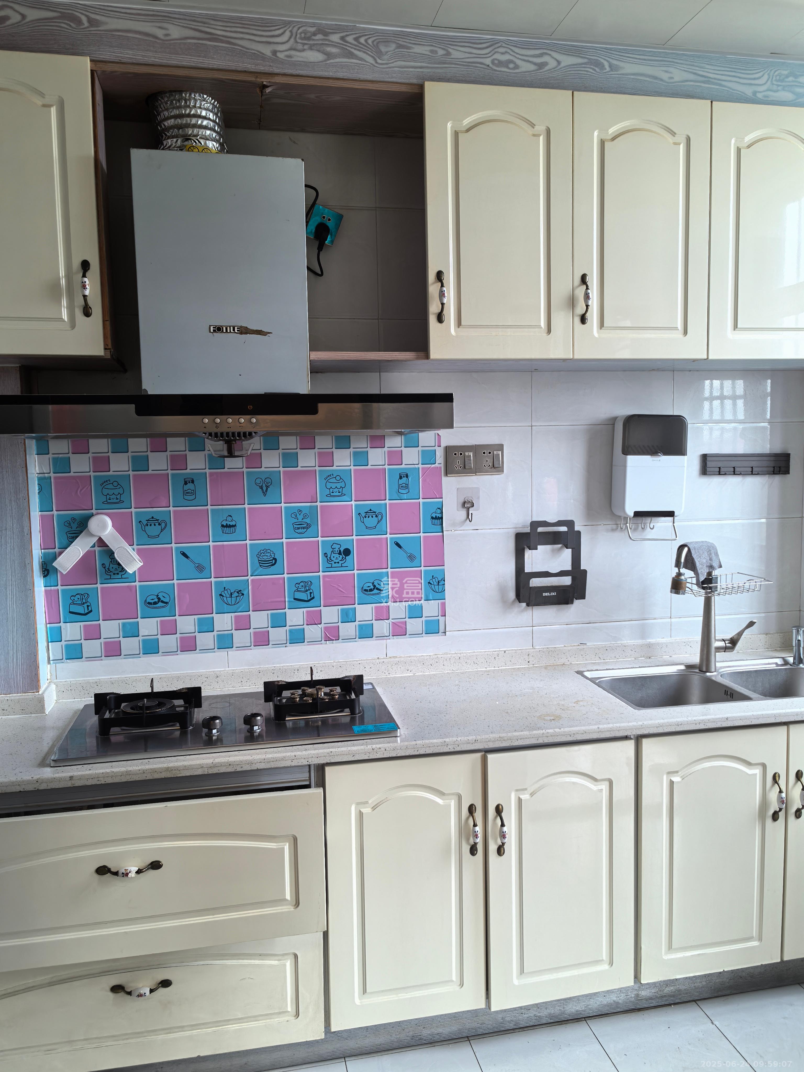 康桥长郡 3室2厅2卫 1800.0元/月 康桥长郡 3室2厅2卫 1800.0元/月室内图