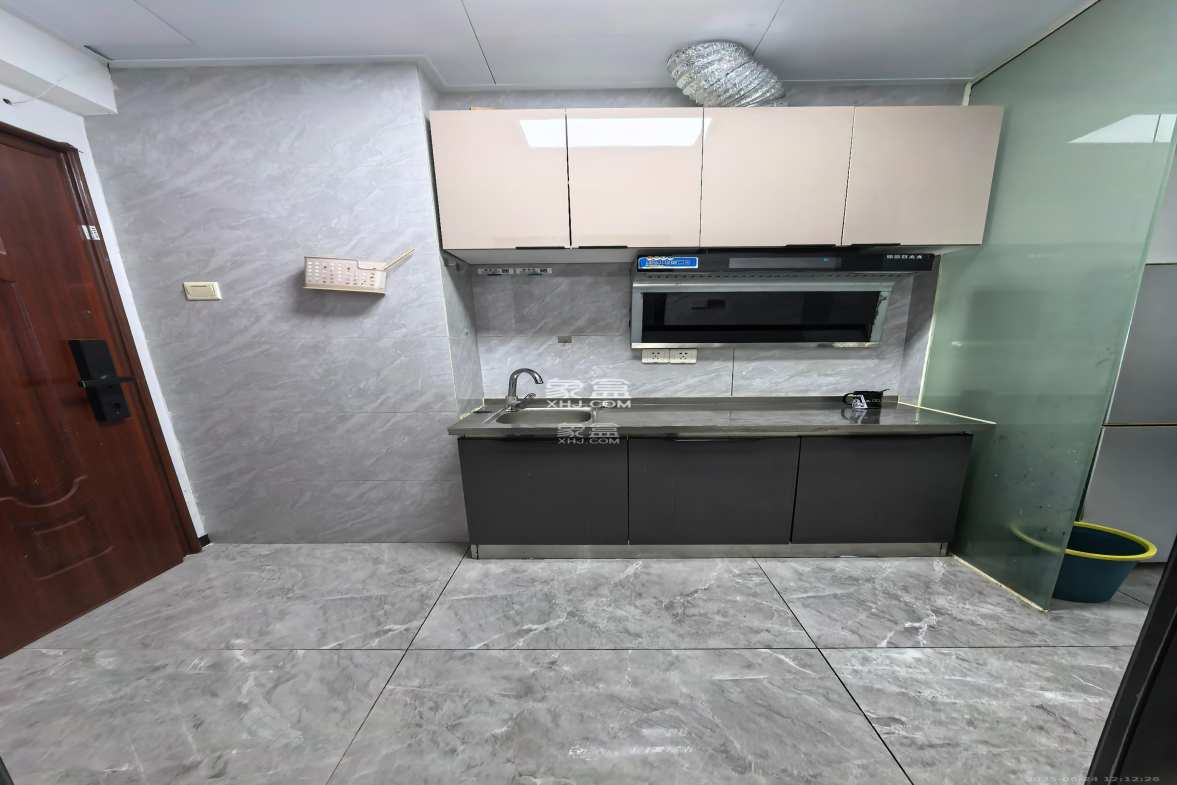 名富公寓 1室1厅1卫 1700.0元/月 名富公寓 1室1厅1卫 1700.0元/月室内图