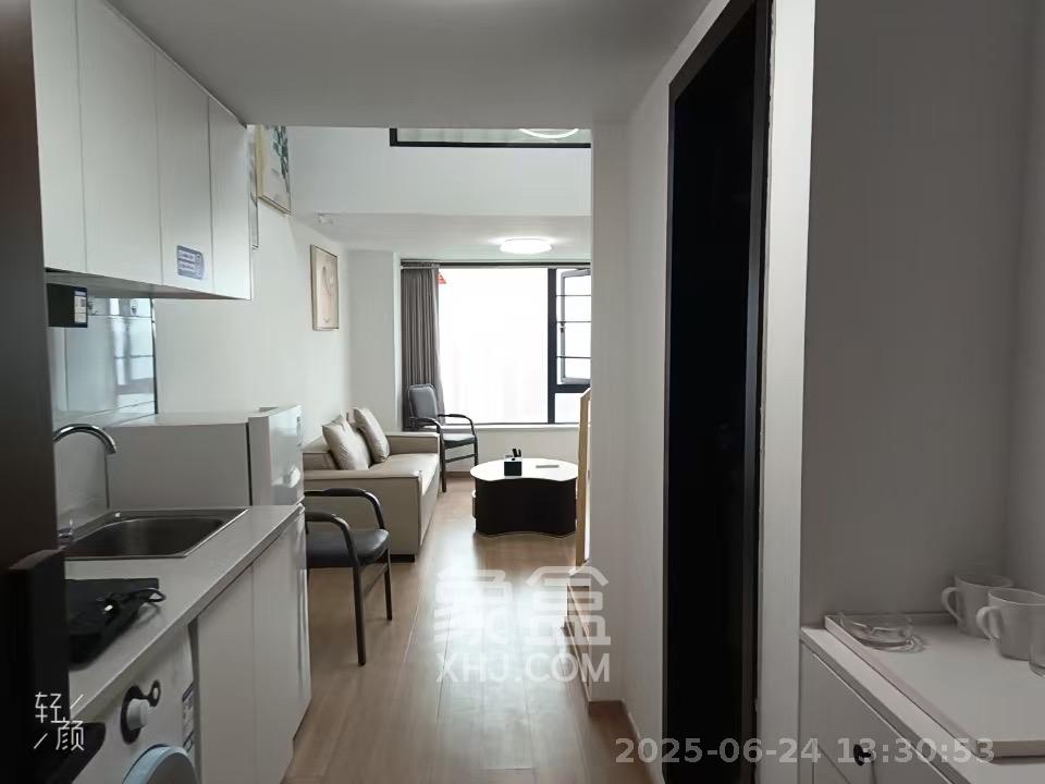 越秀悦湖台  2室1厅1卫   2500.00元/月室内图