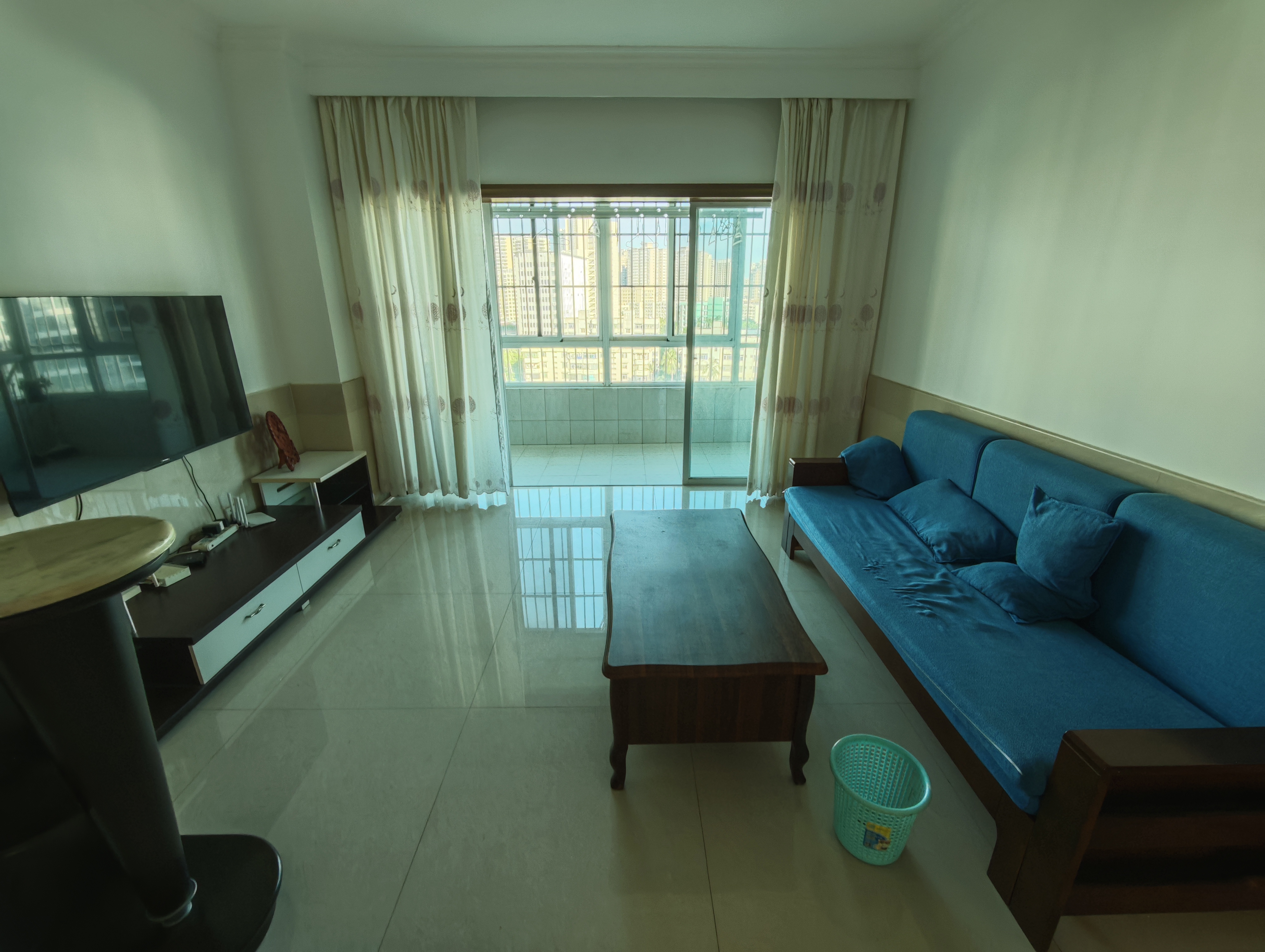 海市盛楼 3室2厅1卫 2600.0元/月 海市盛楼 3室2厅1卫 2600.0元/月室内图