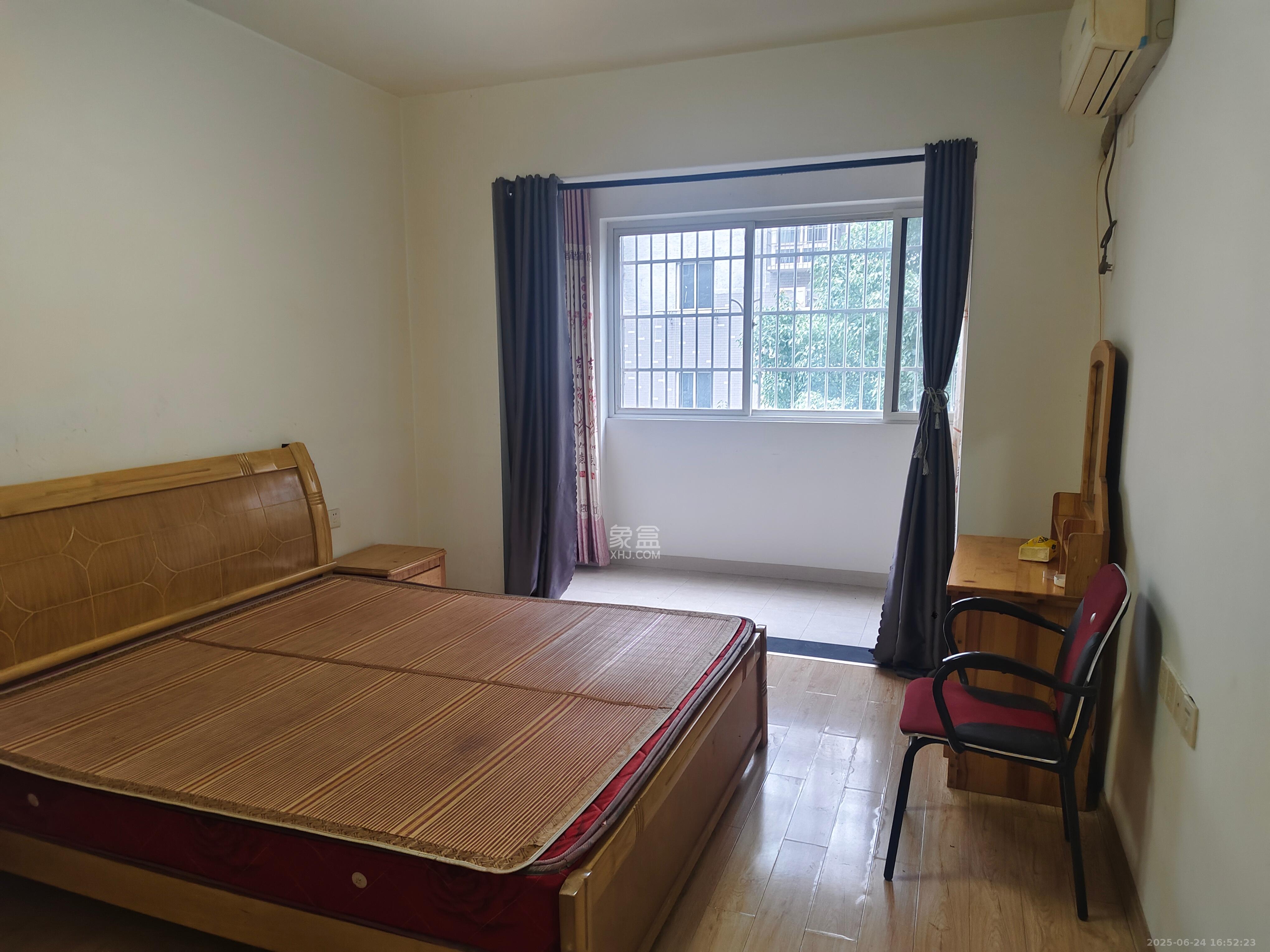 春满江南  3室2厅1卫   1500.00元/月室内图