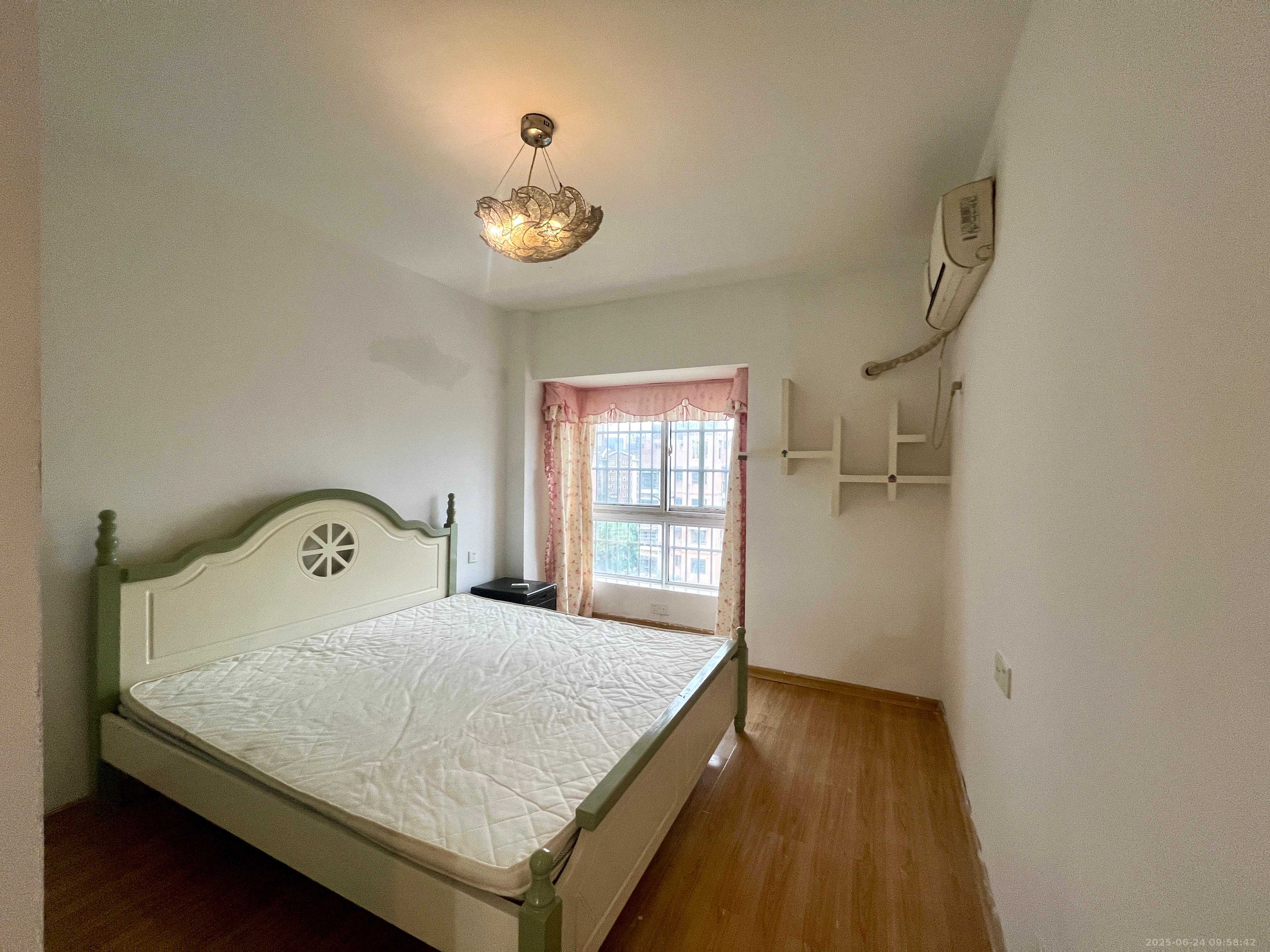 山水庭院  2室2厅1卫    1550.0元/月室内图