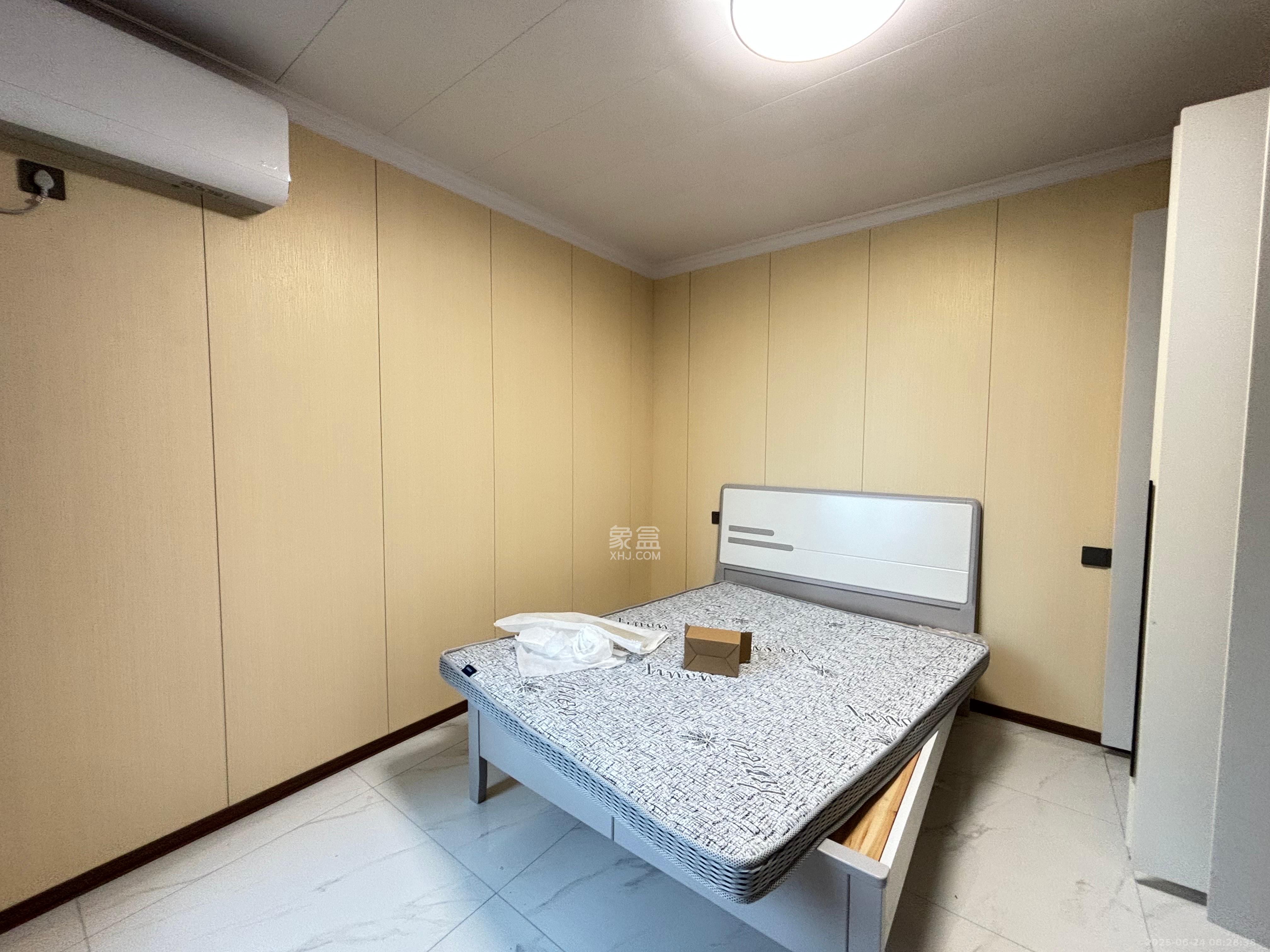 先锋新宇  3室1厅1卫   2500.00元/月室内图