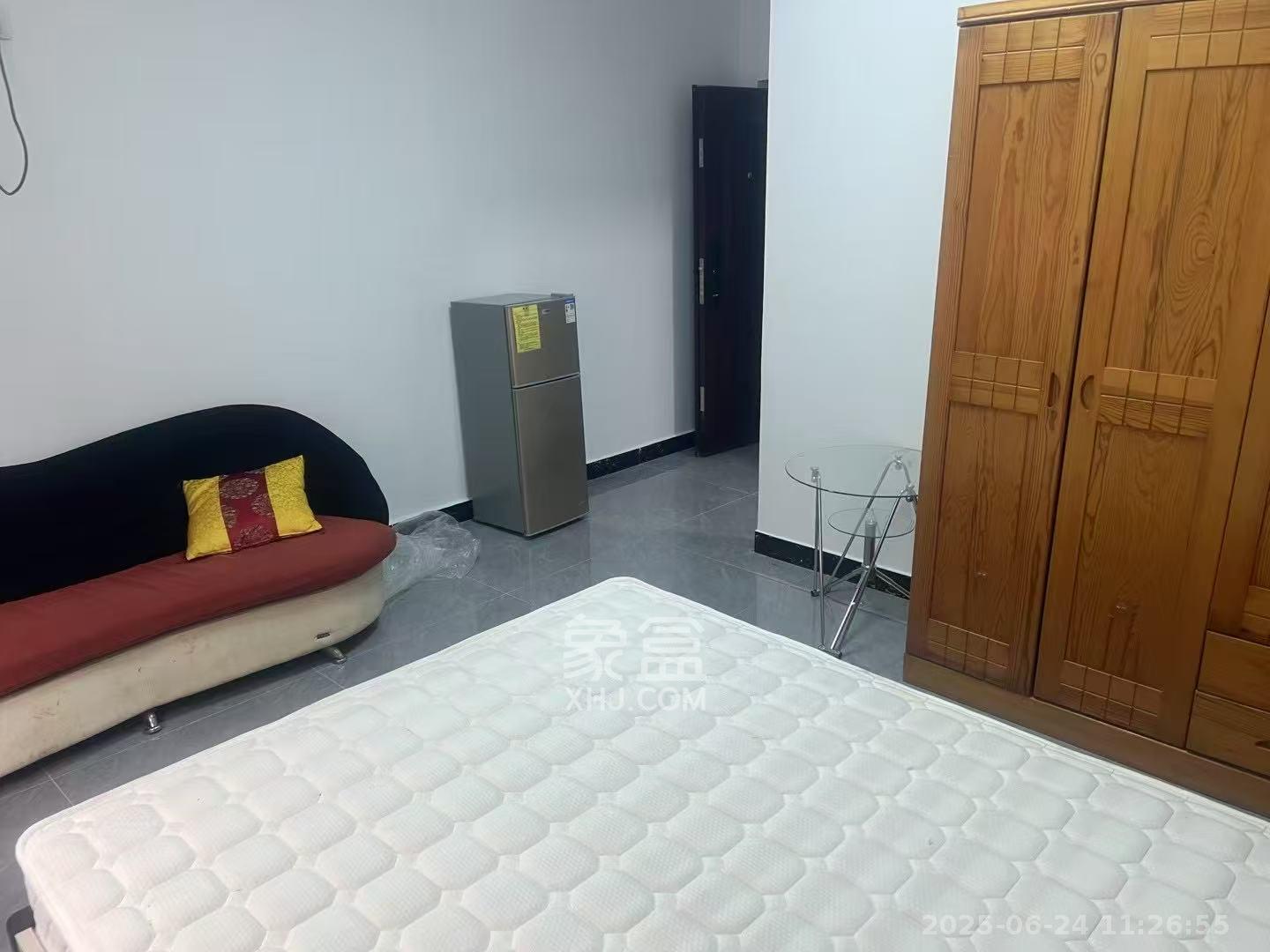 湘绣城  2室2厅1卫   950.00元/月室内图