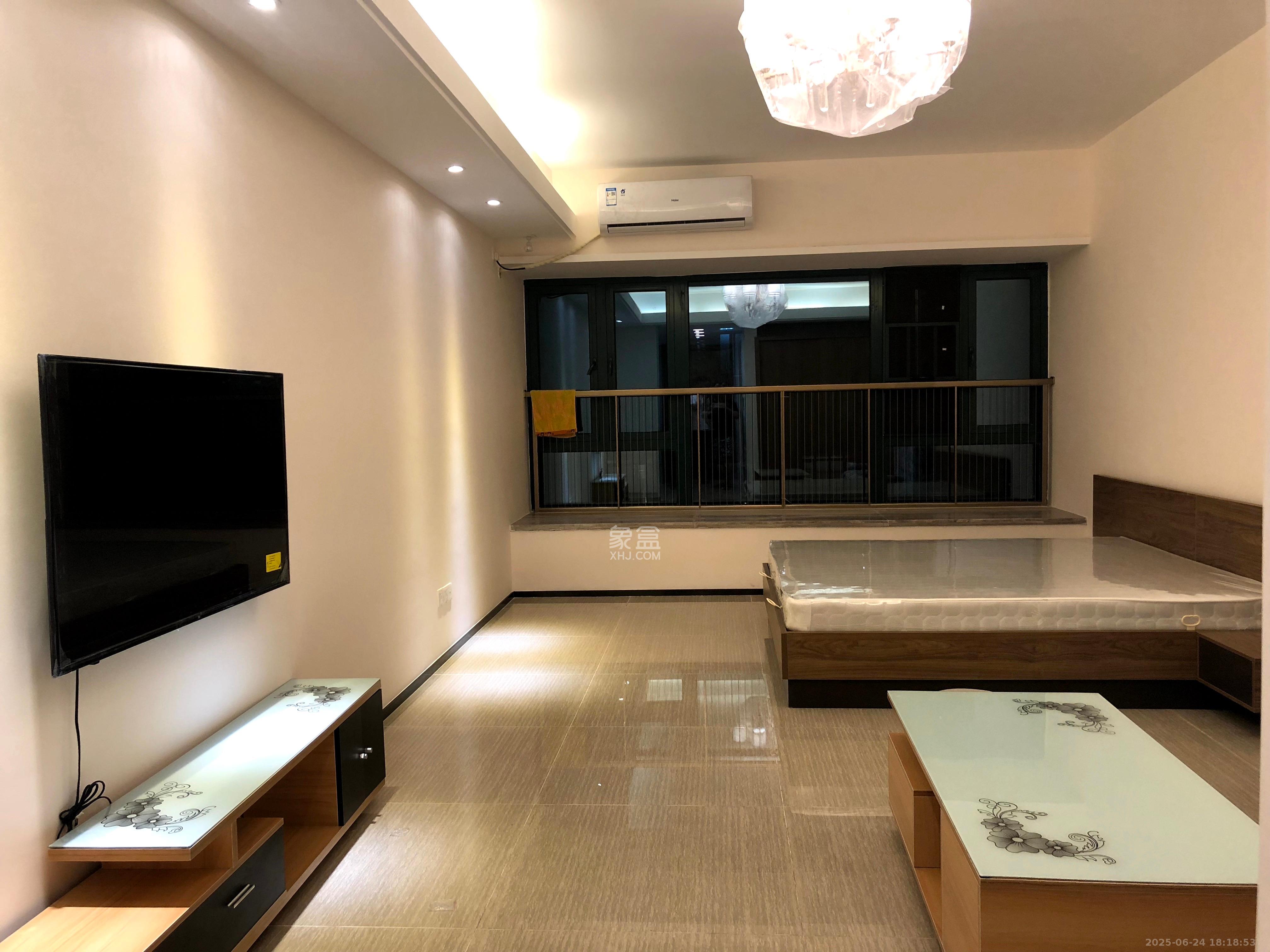 恒大翡翠华庭 1室1厅1卫 1300.0元/月 恒大翡翠华庭 1室1厅1卫 1300.0元/月室内图