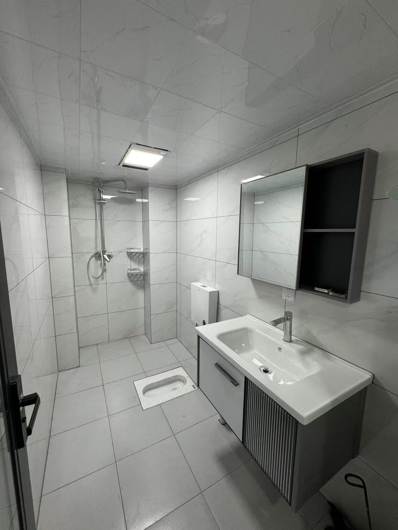 领御一方中心 3室1厅2卫 2000.0元/月 领御一方中心 3室1厅2卫 2000.0元/月室内图