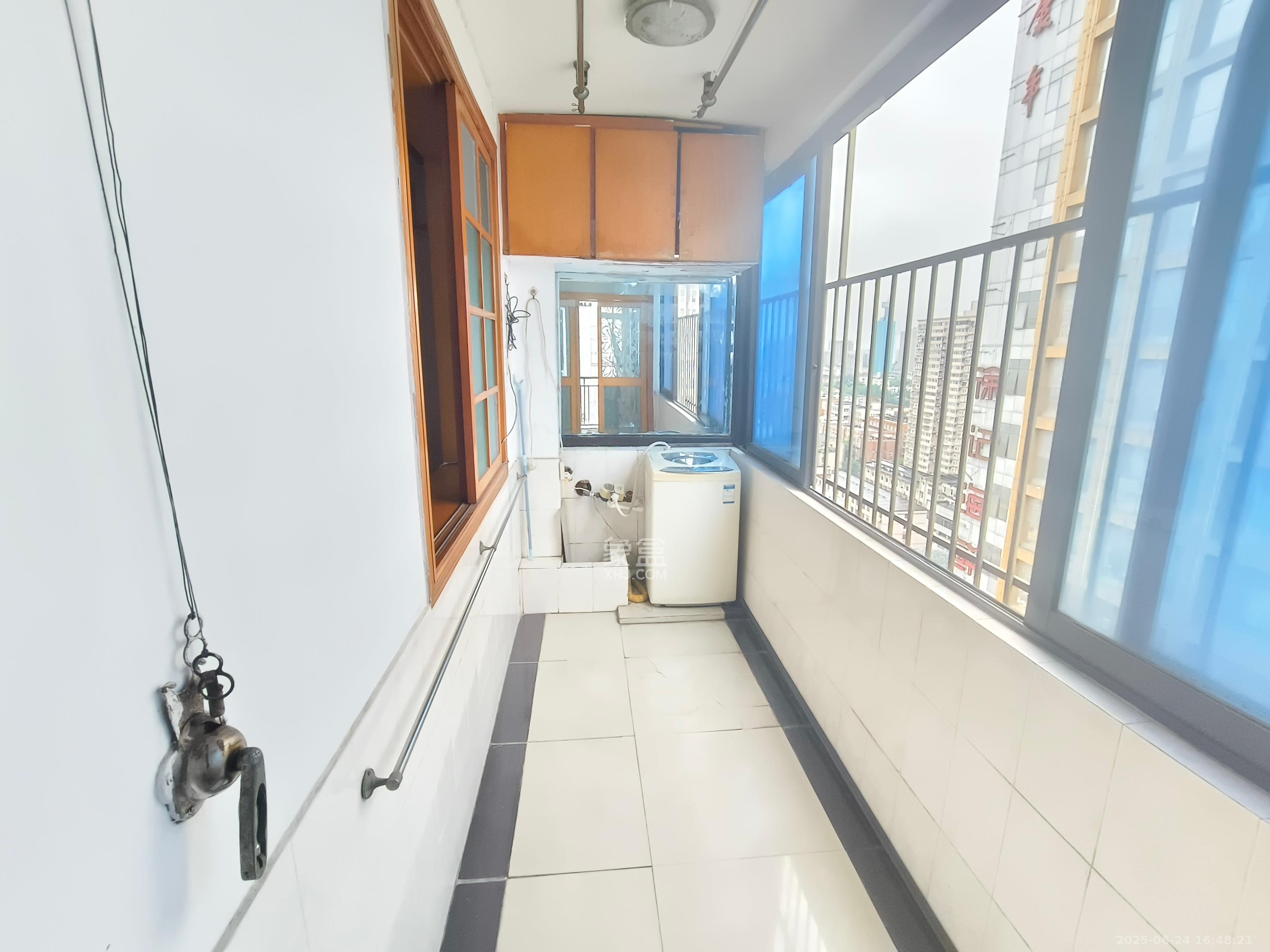 省财政厅宿舍 1室2厅1卫 2600.0元/月 省财政厅宿舍 1室2厅1卫 2600.0元/月室内图