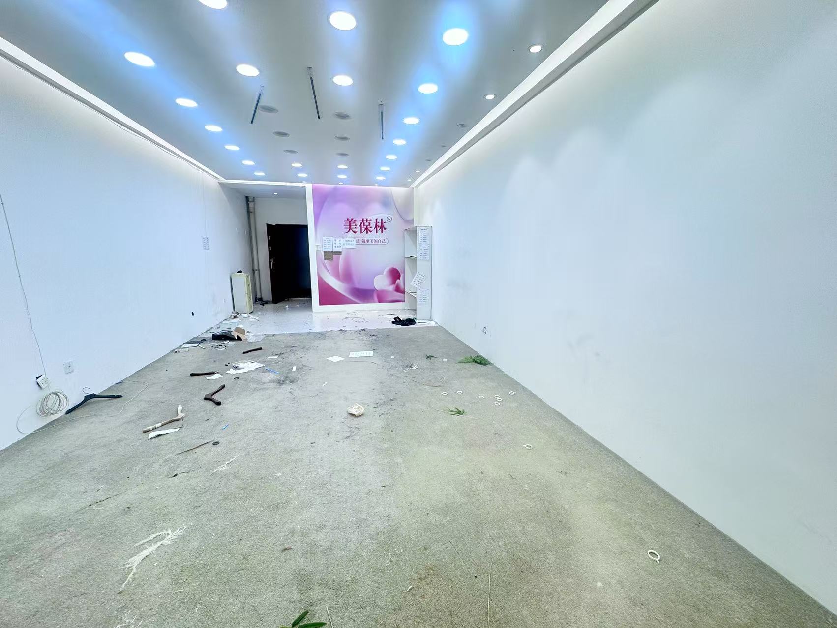 时尚新天地(平和堂) 1室1厅1卫 16.8万 时尚新天地(平和堂) 1室1厅1卫 16.8万室内图