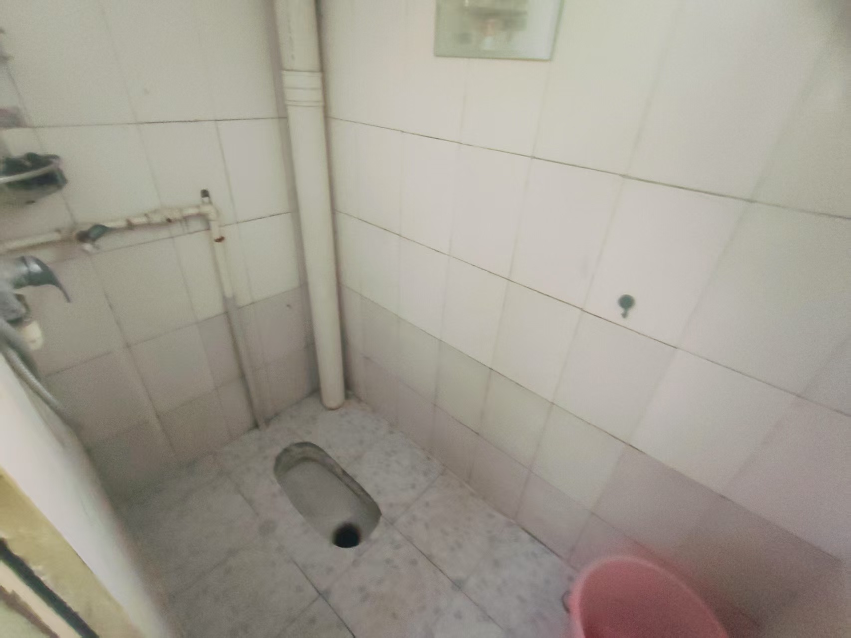 金桂小区曹一二三村 1室1厅1卫 13.0万 金桂小区曹一二三村 1室1厅1卫 13.0万室内图