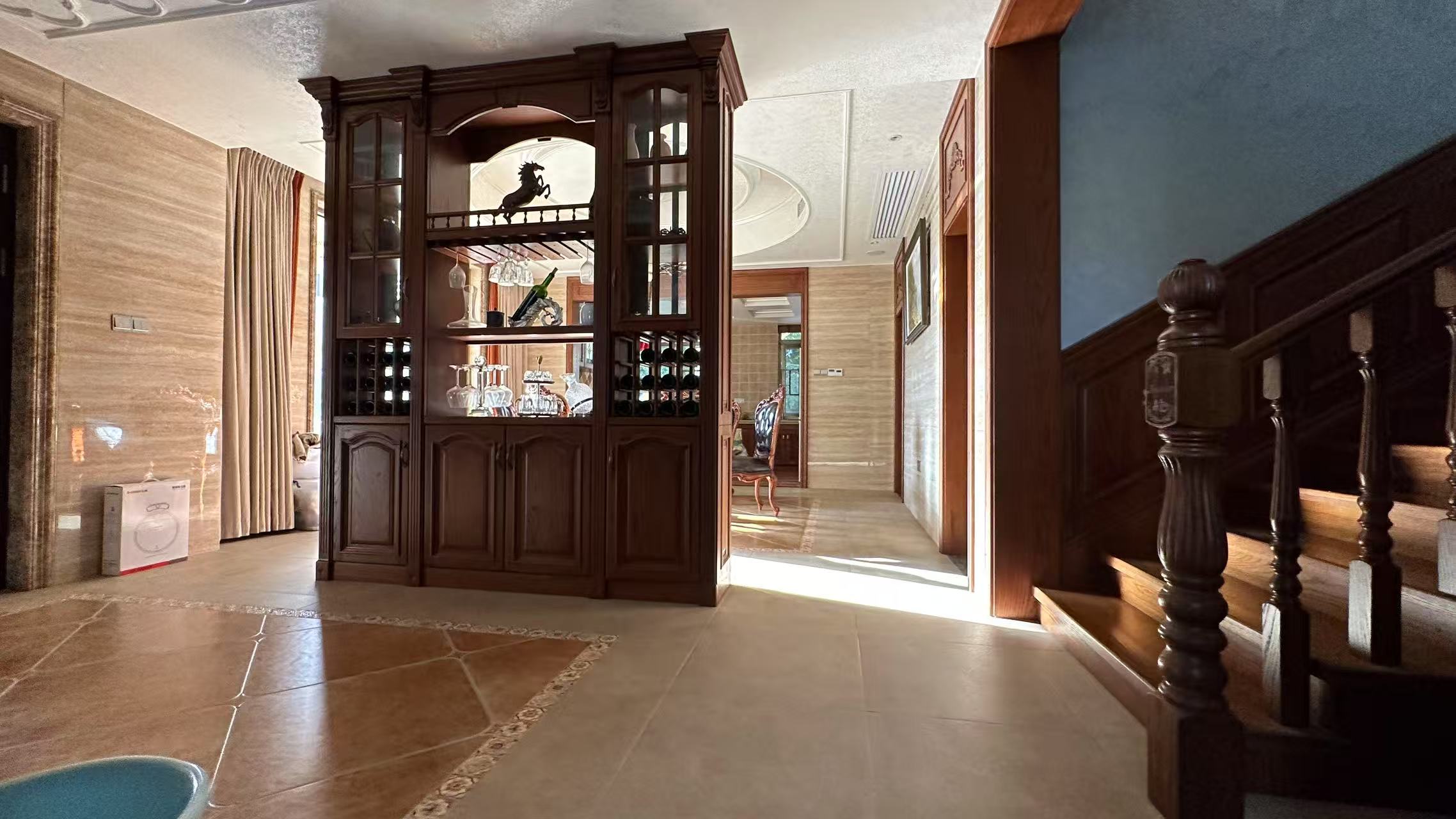 锦绣香江(湖湘文化城) 5室3厅3卫 398.0万 锦绣香江(湖湘文化城) 5室3厅3卫 398.0万室内图