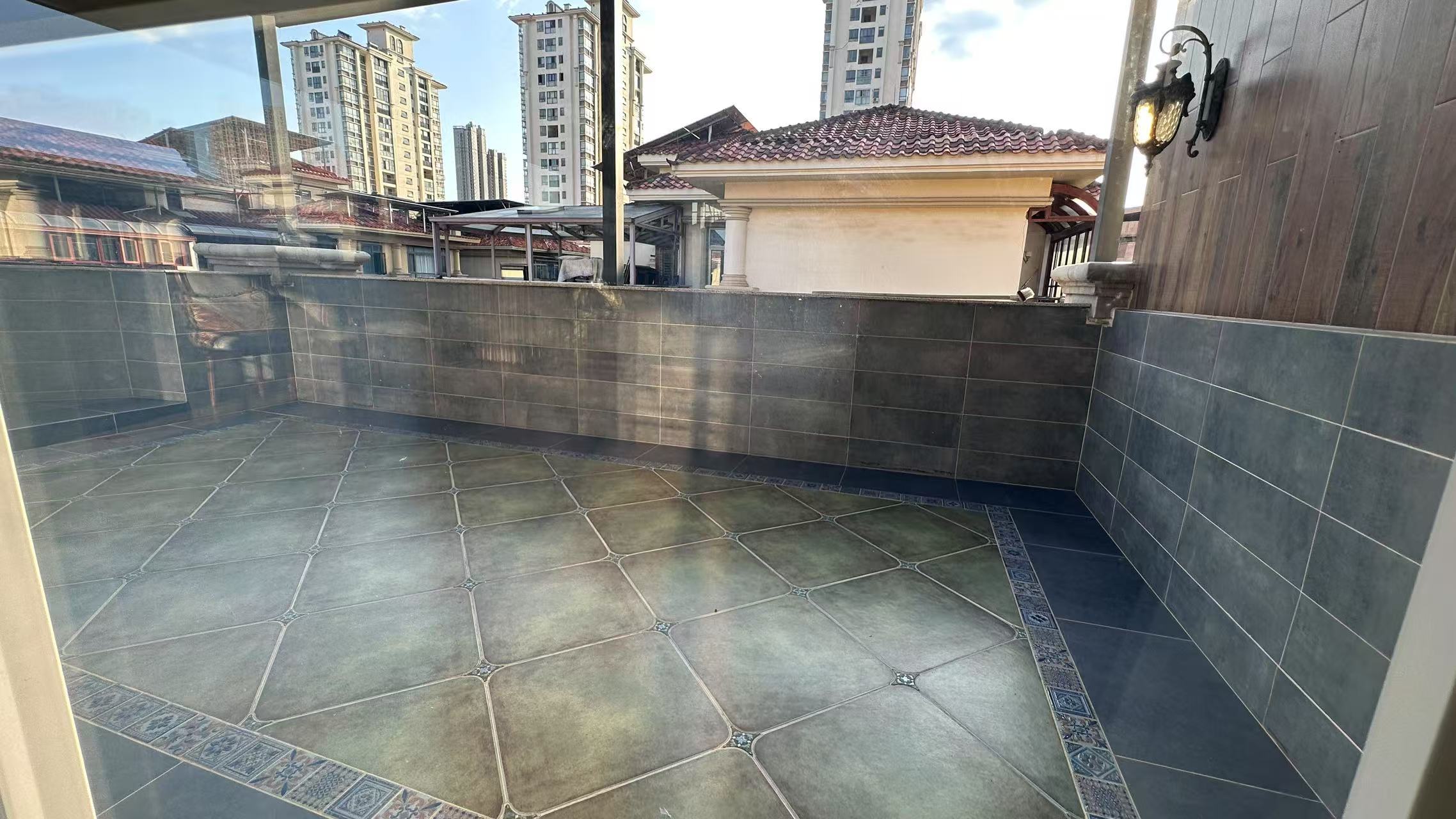 锦绣香江(湖湘文化城) 5室3厅3卫 398.0万 锦绣香江(湖湘文化城) 5室3厅3卫 398.0万室内图