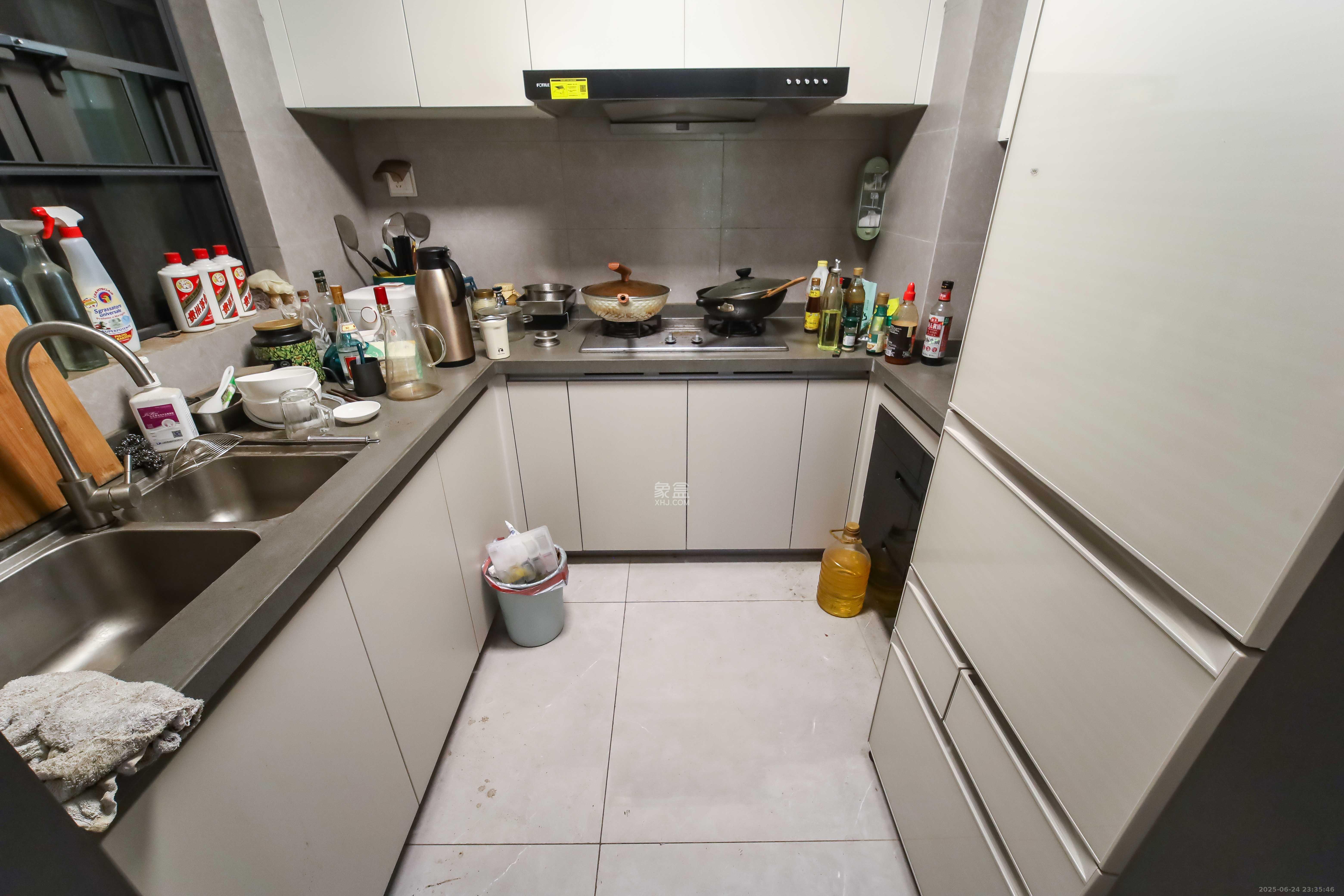 时代印记(长沙时代印记花园)  3室2厅2卫    128.0万 时代印记(长沙时代印记花园)  3室2厅2卫    128.0万厨房