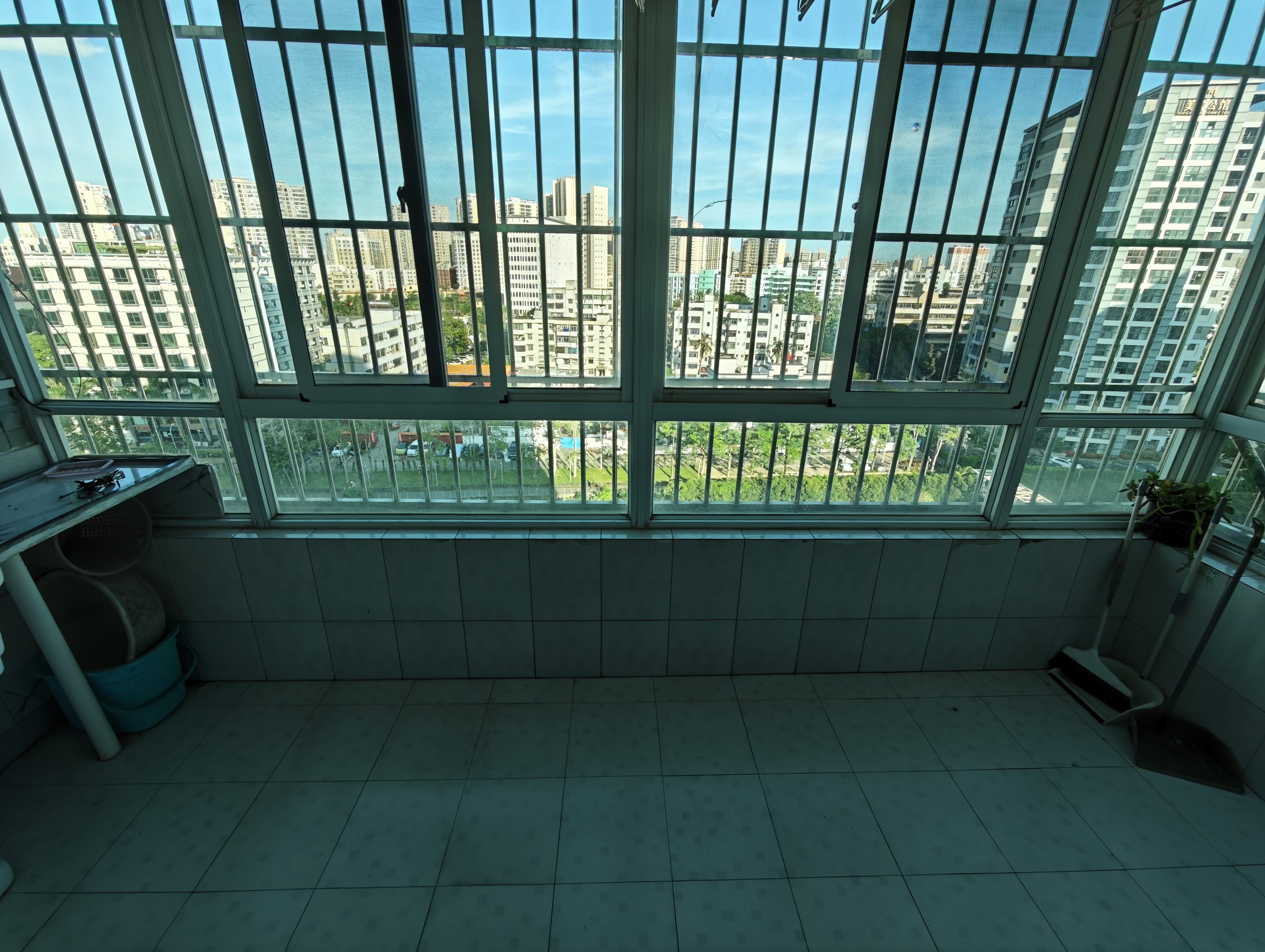 海市盛楼 3室2厅1卫 2600.0元/月 海市盛楼 3室2厅1卫 2600.0元/月室内图