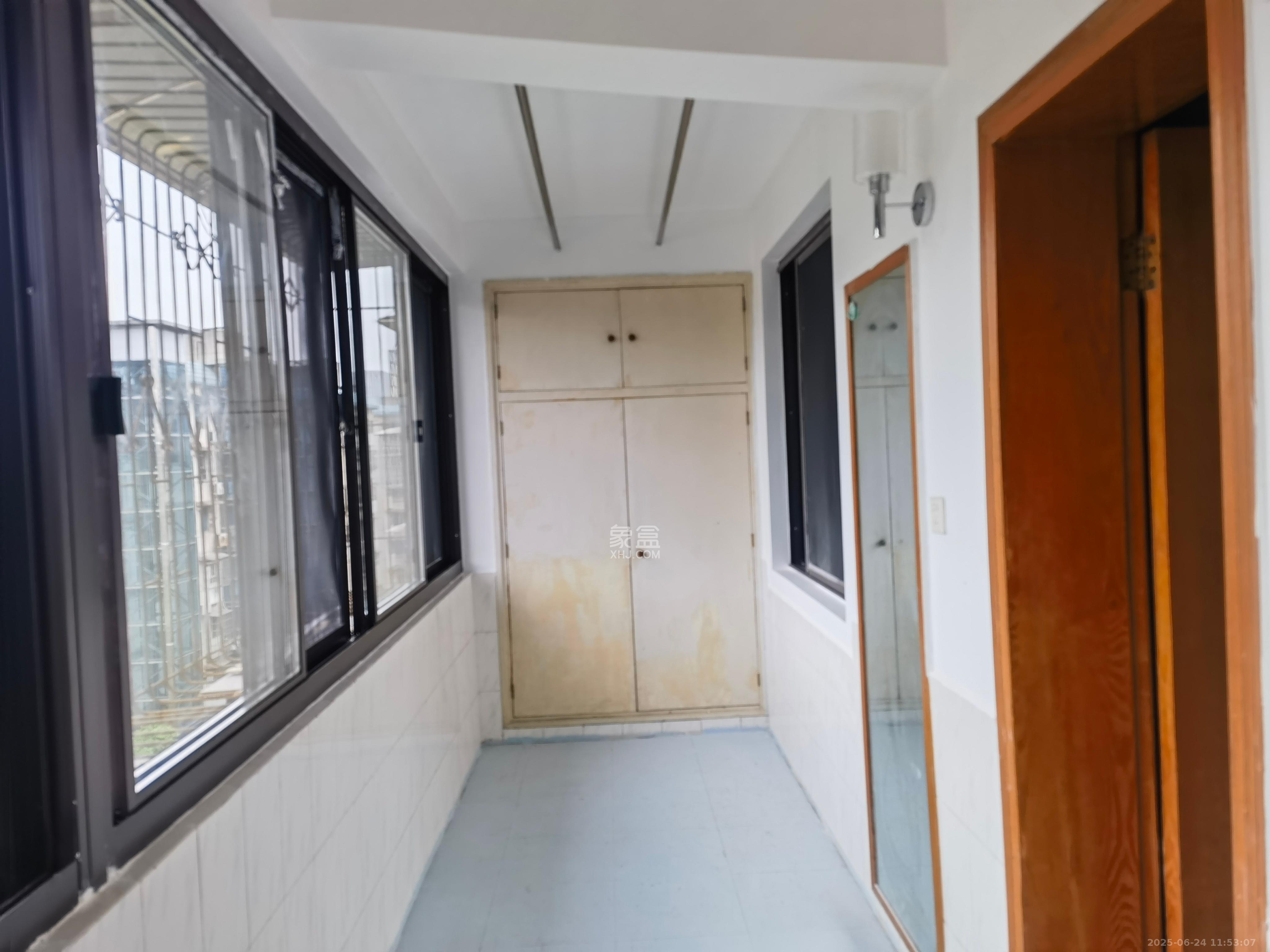 荷花园市直教师村（长沙市教育局直属教师二村）  3室2厅1卫   1850.00元/月室内图
