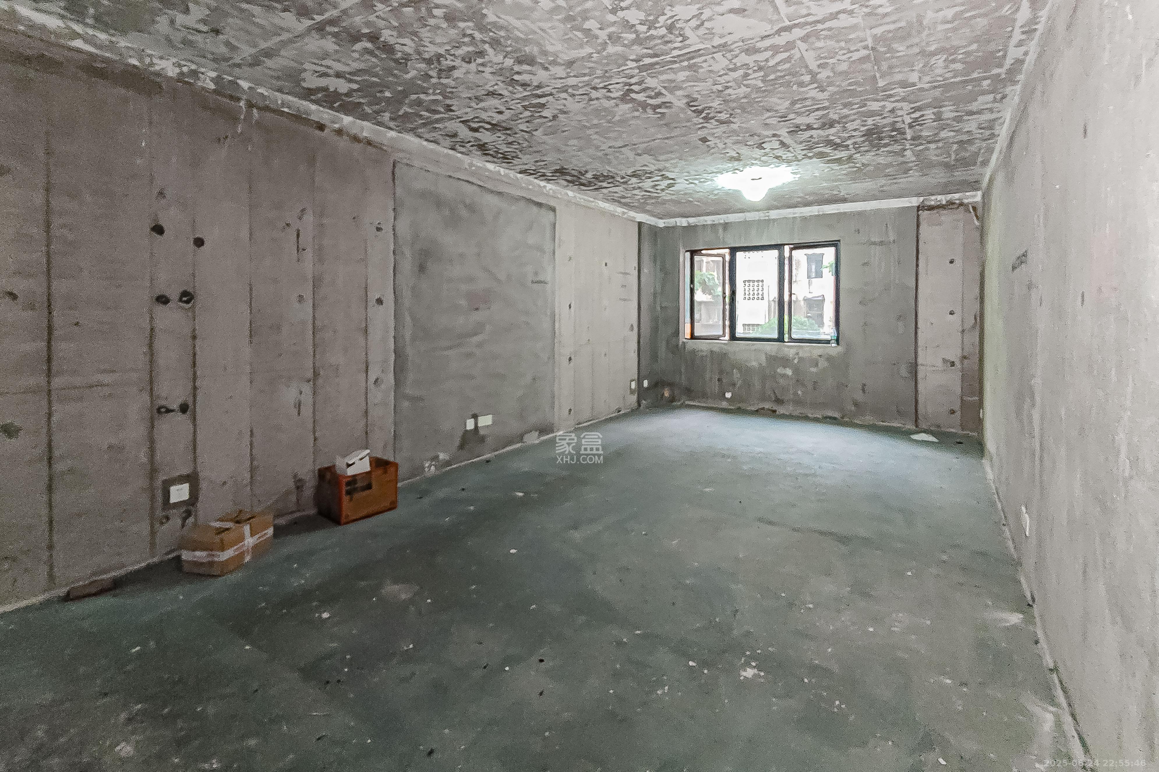 湖南第六工程有限公司机关小区(六公司机关大院) 4室2厅2卫 155.0万 湖南第六工程有限公司机关小区(六公司机关大院) 4室2厅2卫 155.0万客厅