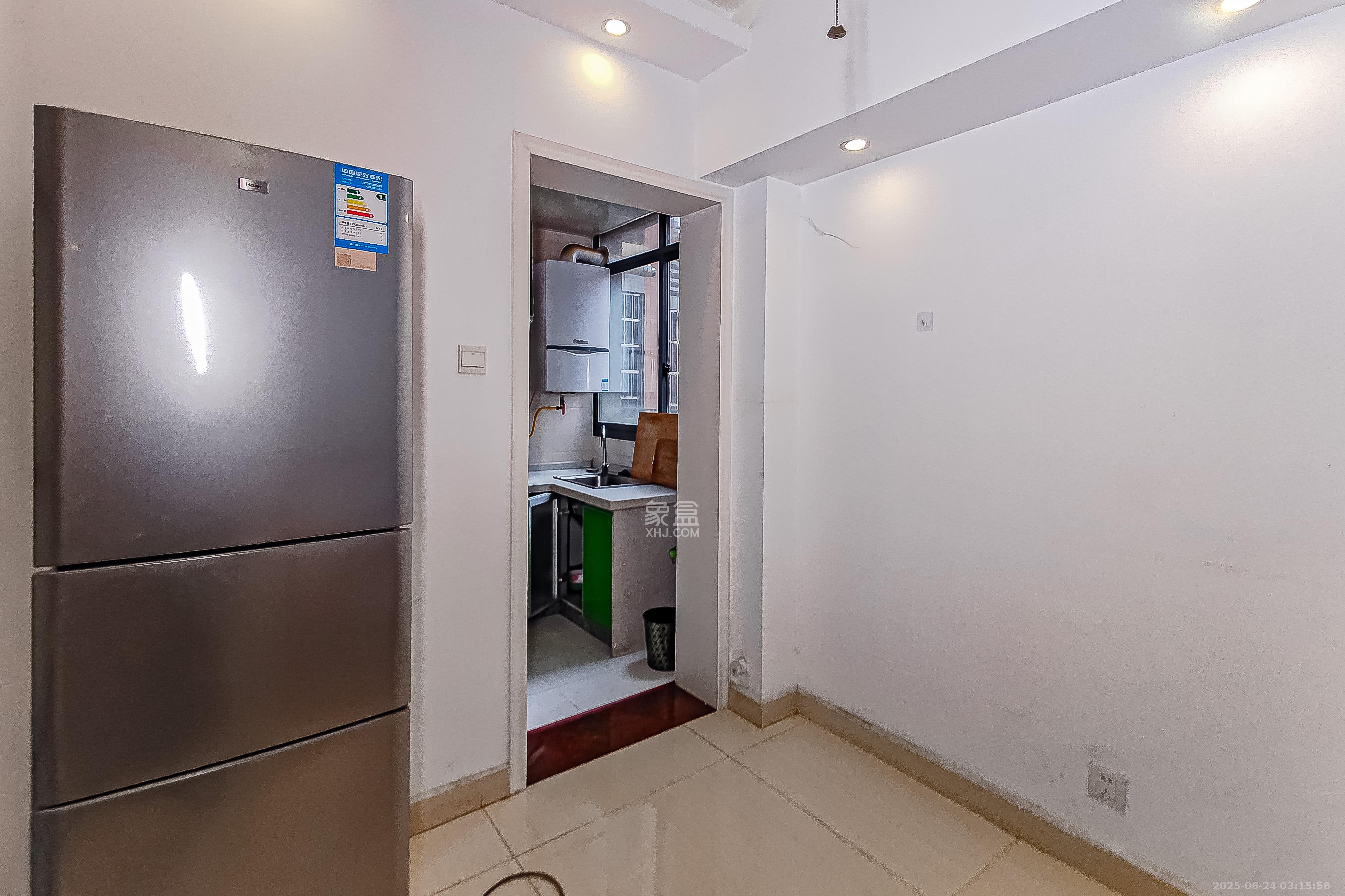 华润凤凰城二期 3室2厅1卫 66.8万 华润凤凰城二期 3室2厅1卫 66.8万其他