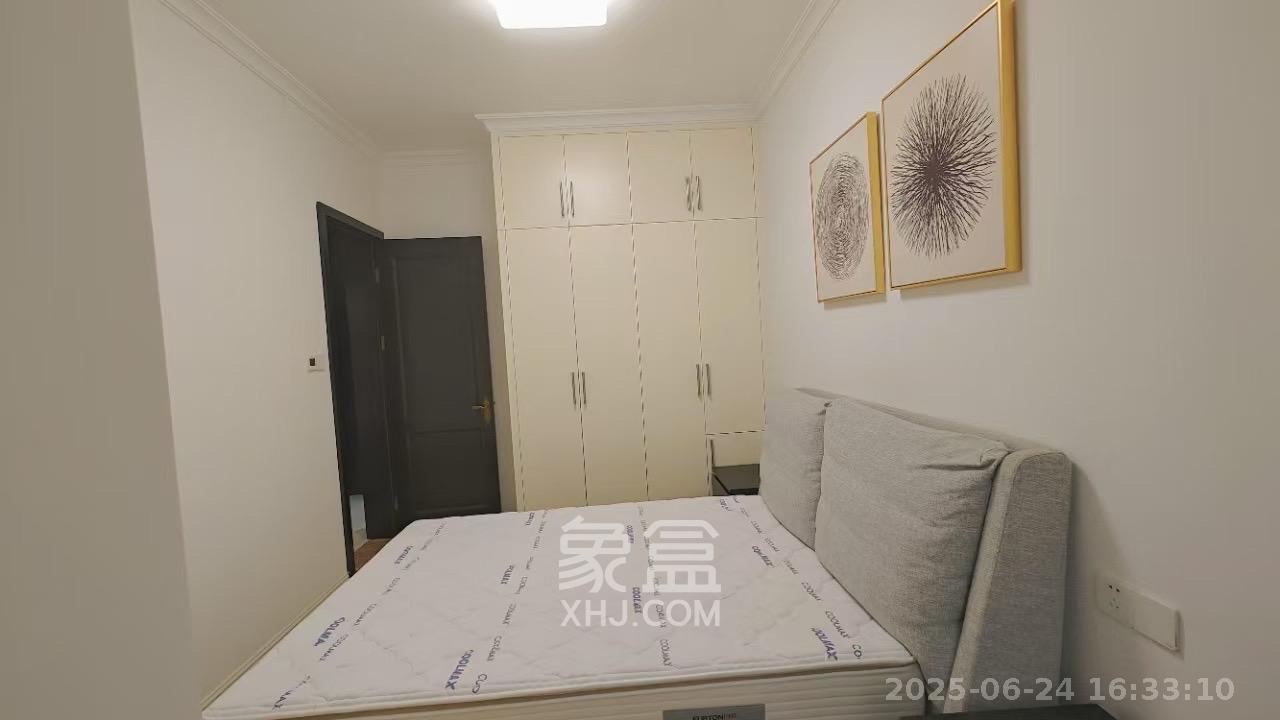 保利国际广场  1室2厅1卫   5800.00元/月室内图