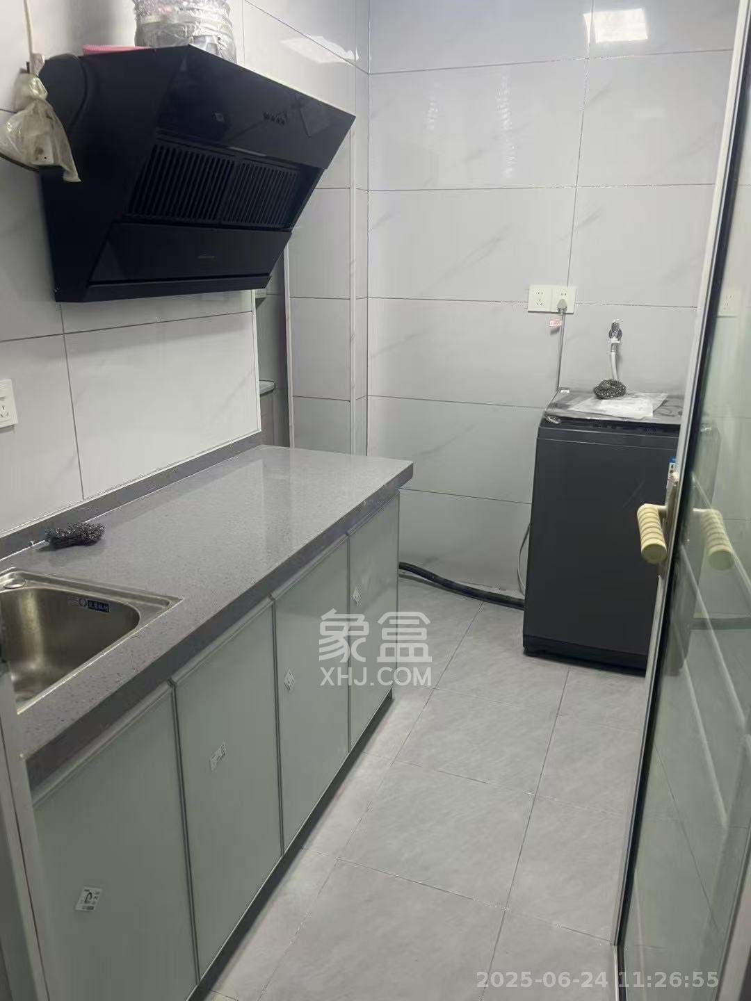 湘绣城  2室2厅1卫   950.00元/月室内图
