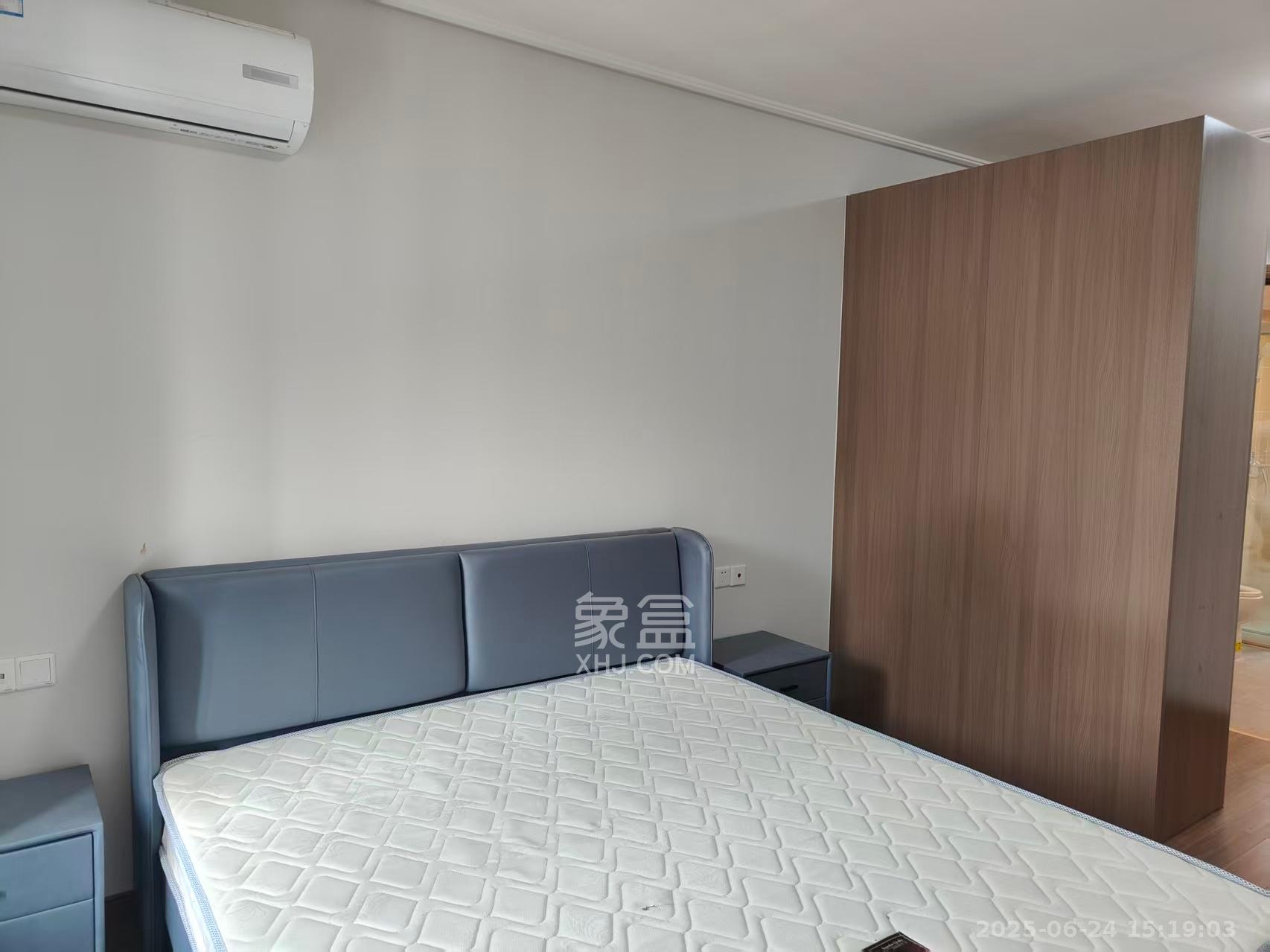 保利海德公园  3室2厅2卫   3600.00元/月室内图