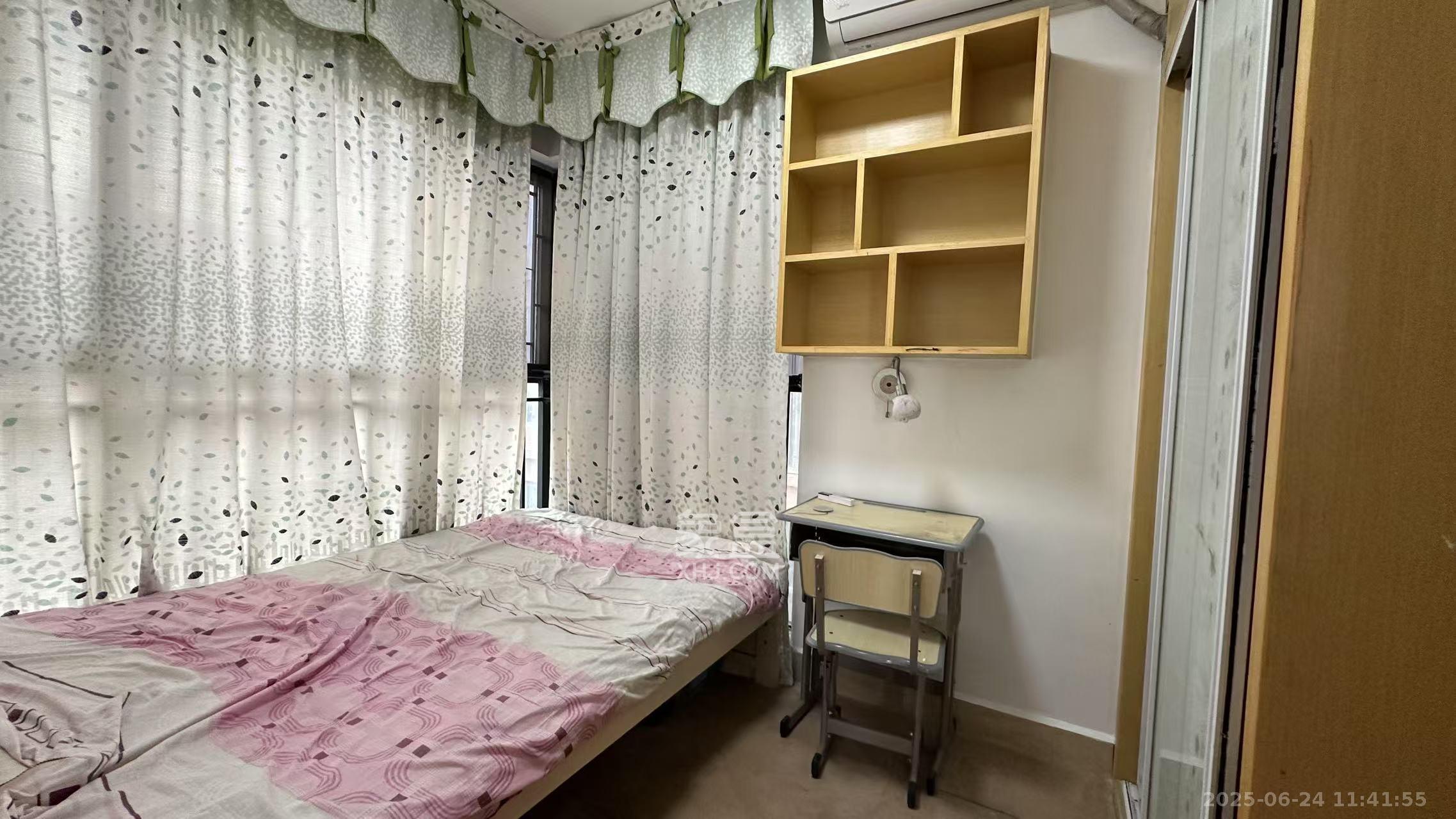 万象凯旋湾  2室2厅1卫    2400.0元/月室内图