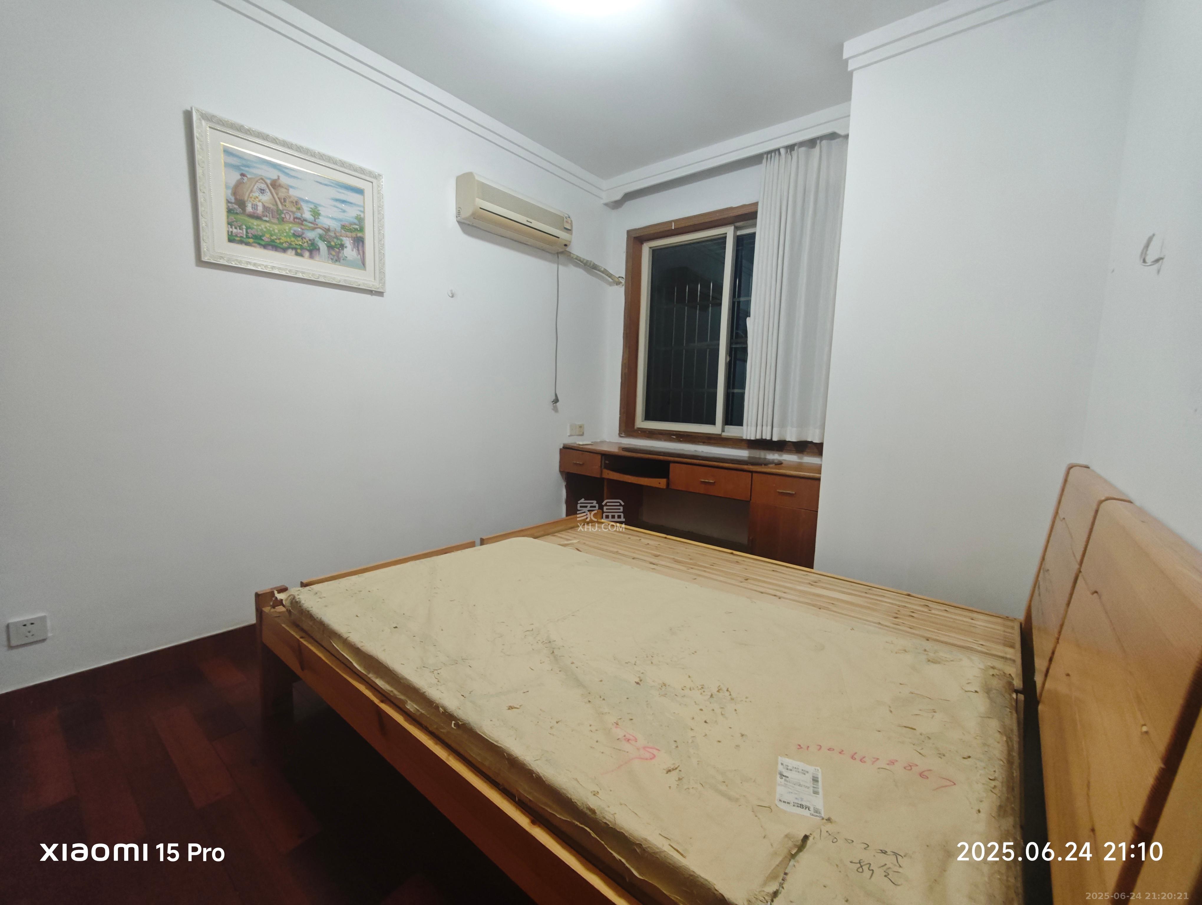 锦绣家园 3室2厅1卫 1900.0元/月 锦绣家园 3室2厅1卫 1900.0元/月室内图