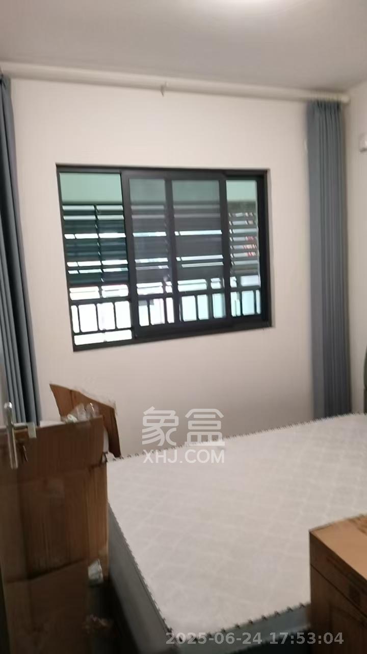 滨江府1913  4室2厅1卫    4500.0元/月