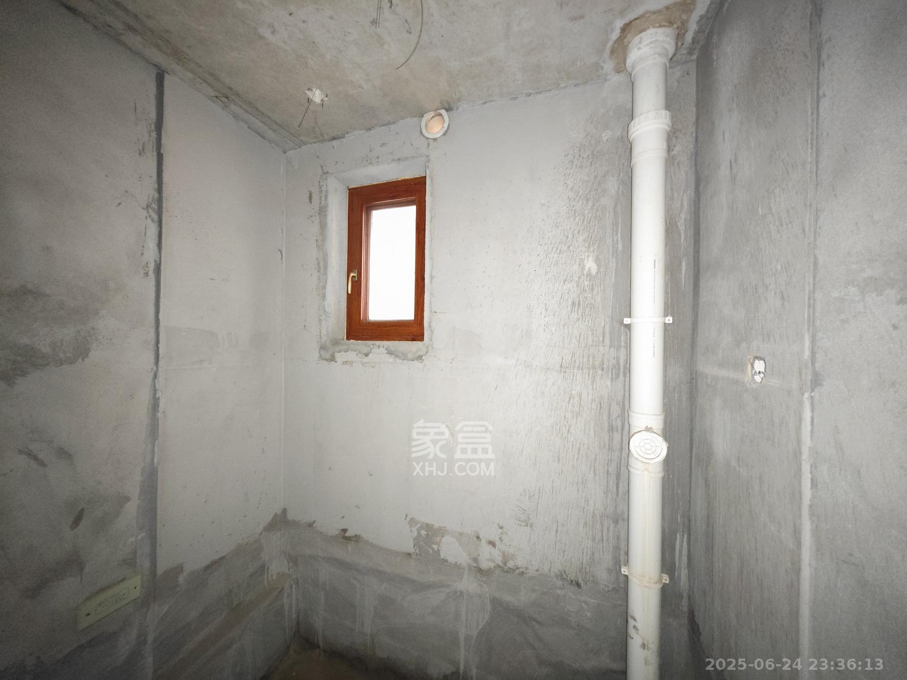 湘核新家园 3室1厅2卫 85.0万 湘核新家园 3室1厅2卫 85.0万其他