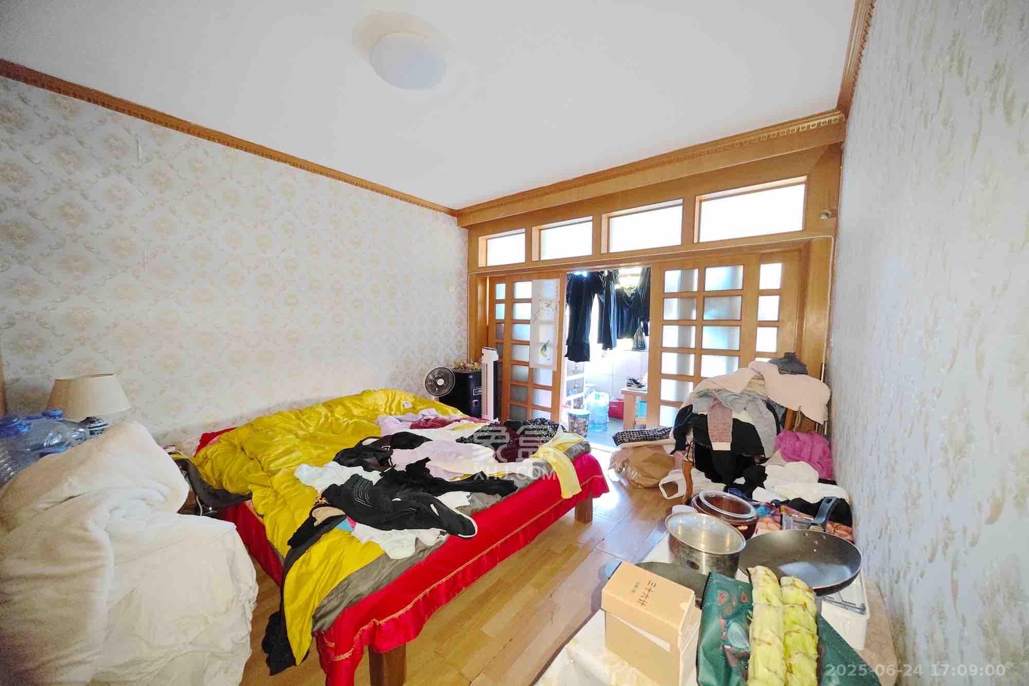 泰时花园 5室2厅2卫 3000.0元/月 泰时花园 5室2厅2卫 3000.0元/月室内图