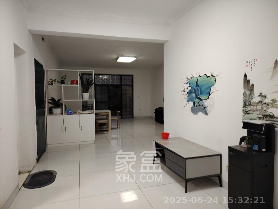 旺坤家园  3室2厅2卫   2400.00元/月室内图