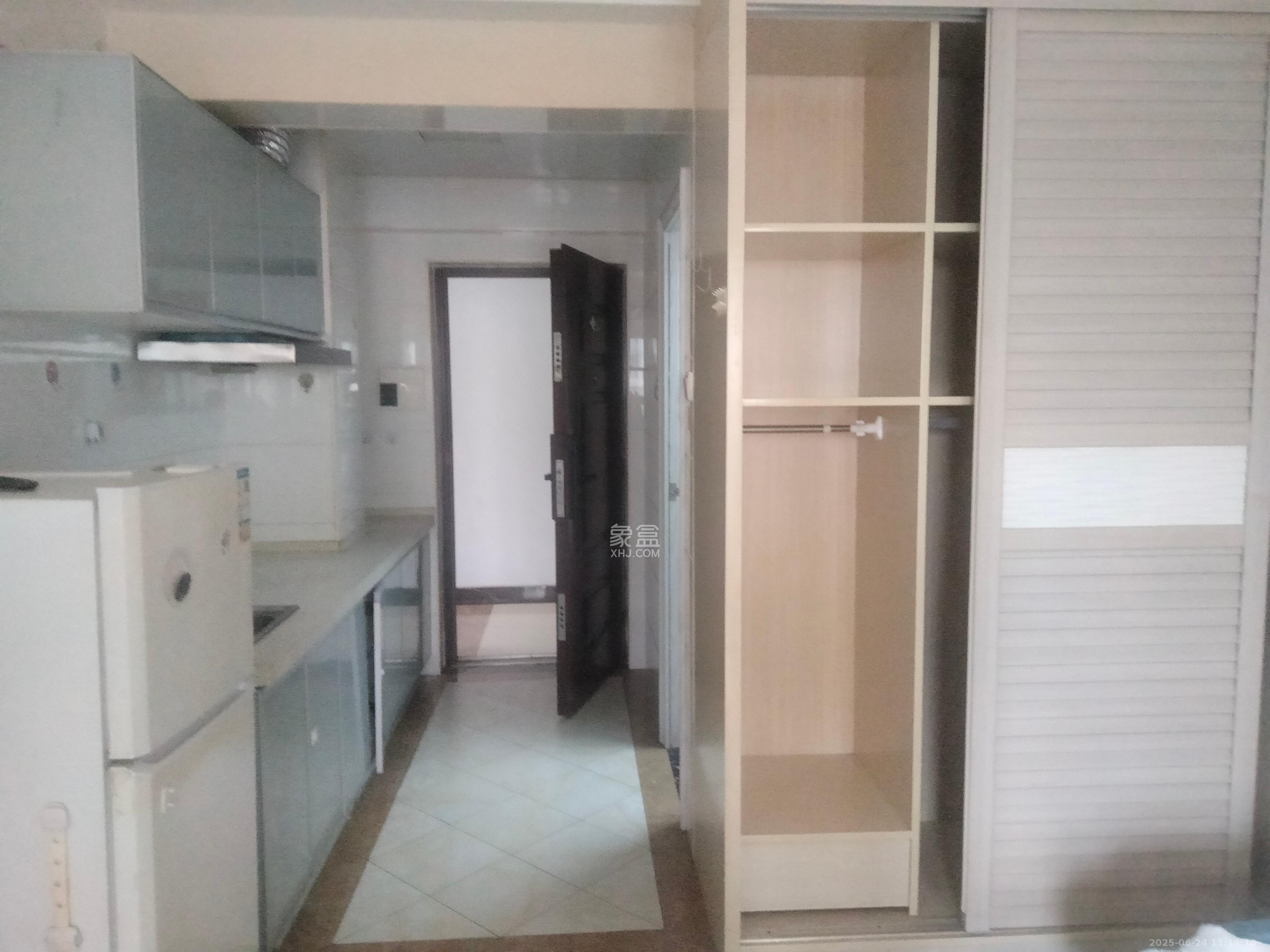 中建芙蓉嘉苑 1室1厅1卫 1100.0元/月 中建芙蓉嘉苑 1室1厅1卫 1100.0元/月室内图