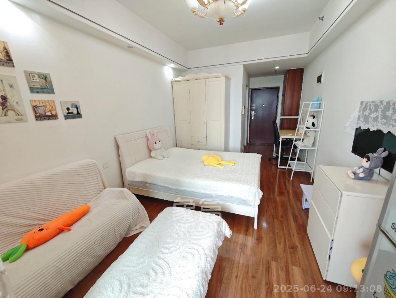 中建木莲工社 1室1厅1卫 1400.00元/月 中建木莲工社 1室1厅1卫 1400.00元/月室内图