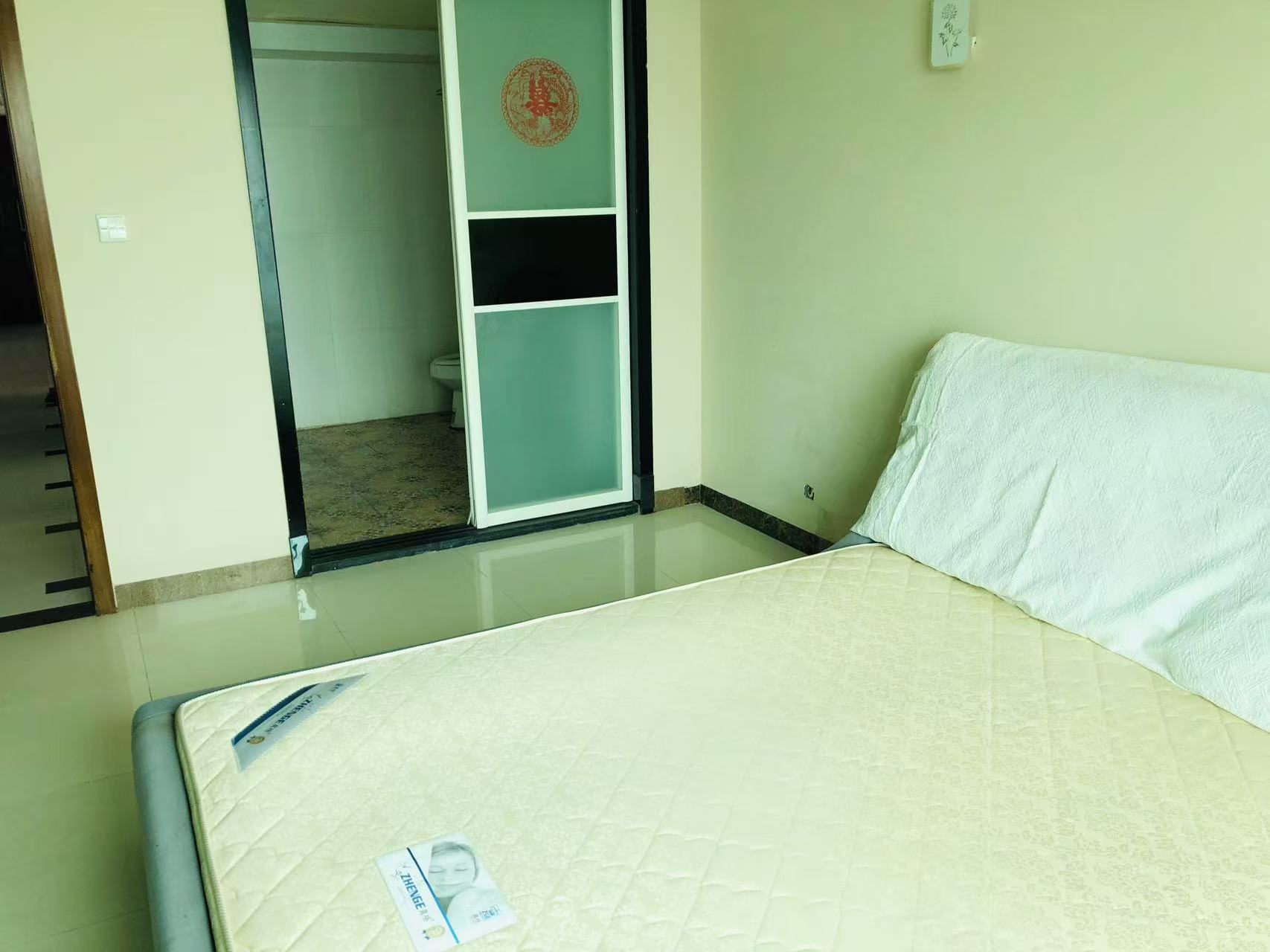 京江广场  3室2厅1卫    3000.0元/月 京江广场  3室2厅1卫    3000.0元/月室内图