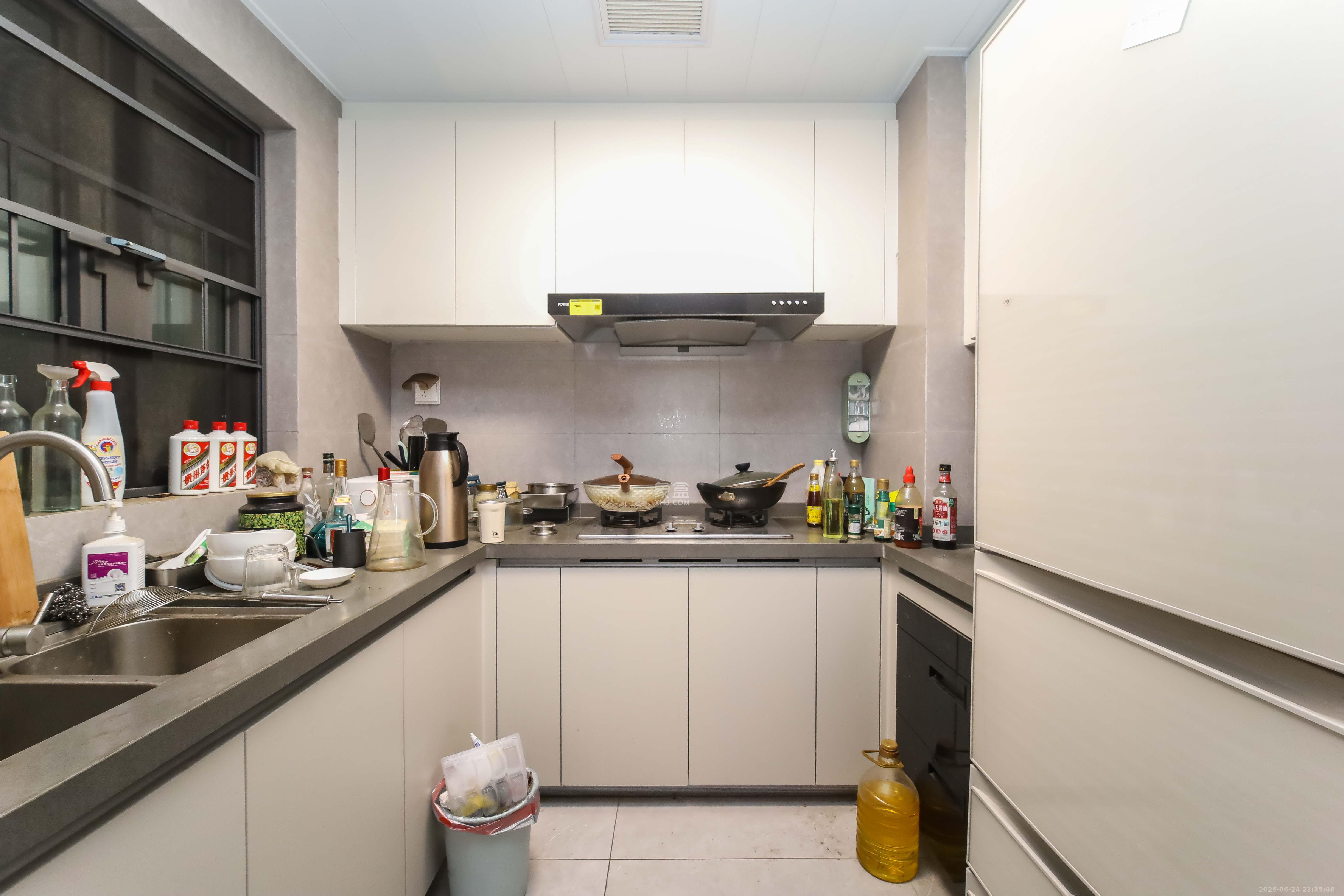 时代印记(长沙时代印记花园)  3室2厅2卫    128.0万 时代印记(长沙时代印记花园)  3室2厅2卫    128.0万厨房