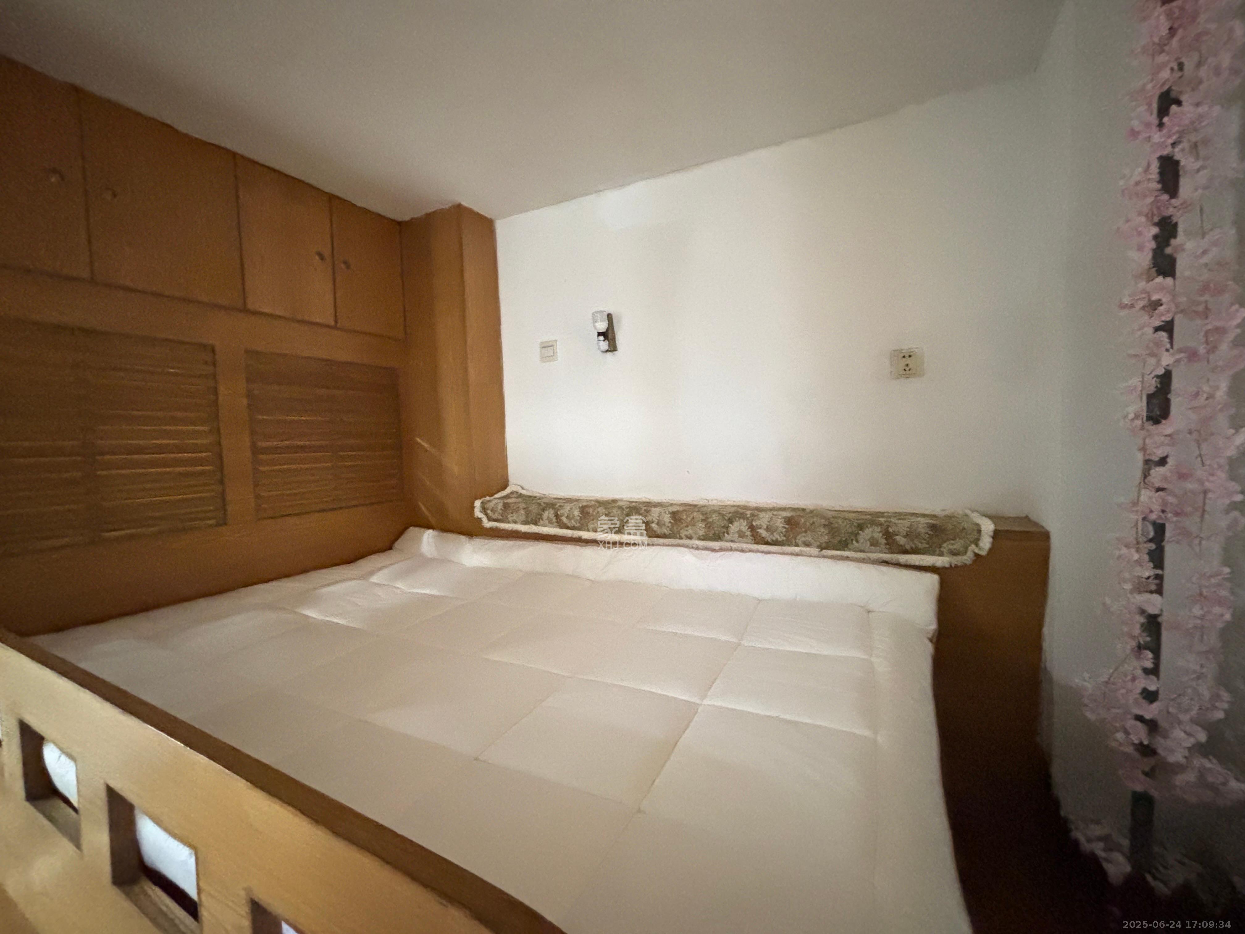 未来城科学家园 1室1厅1卫 1500.0元/月 未来城科学家园 1室1厅1卫 1500.0元/月室内图