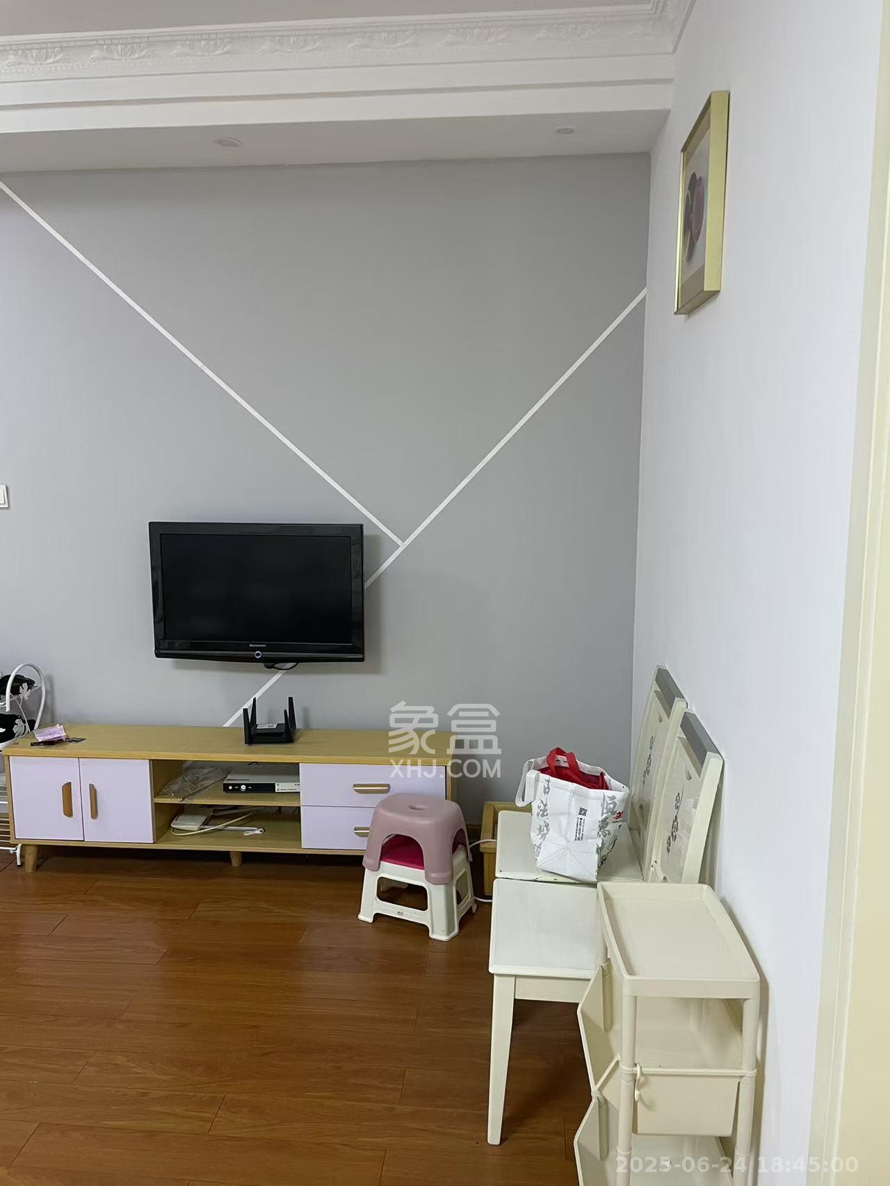 怡海星城 2室1厅1卫 1700.0元/月 怡海星城 2室1厅1卫 1700.0元/月室内图