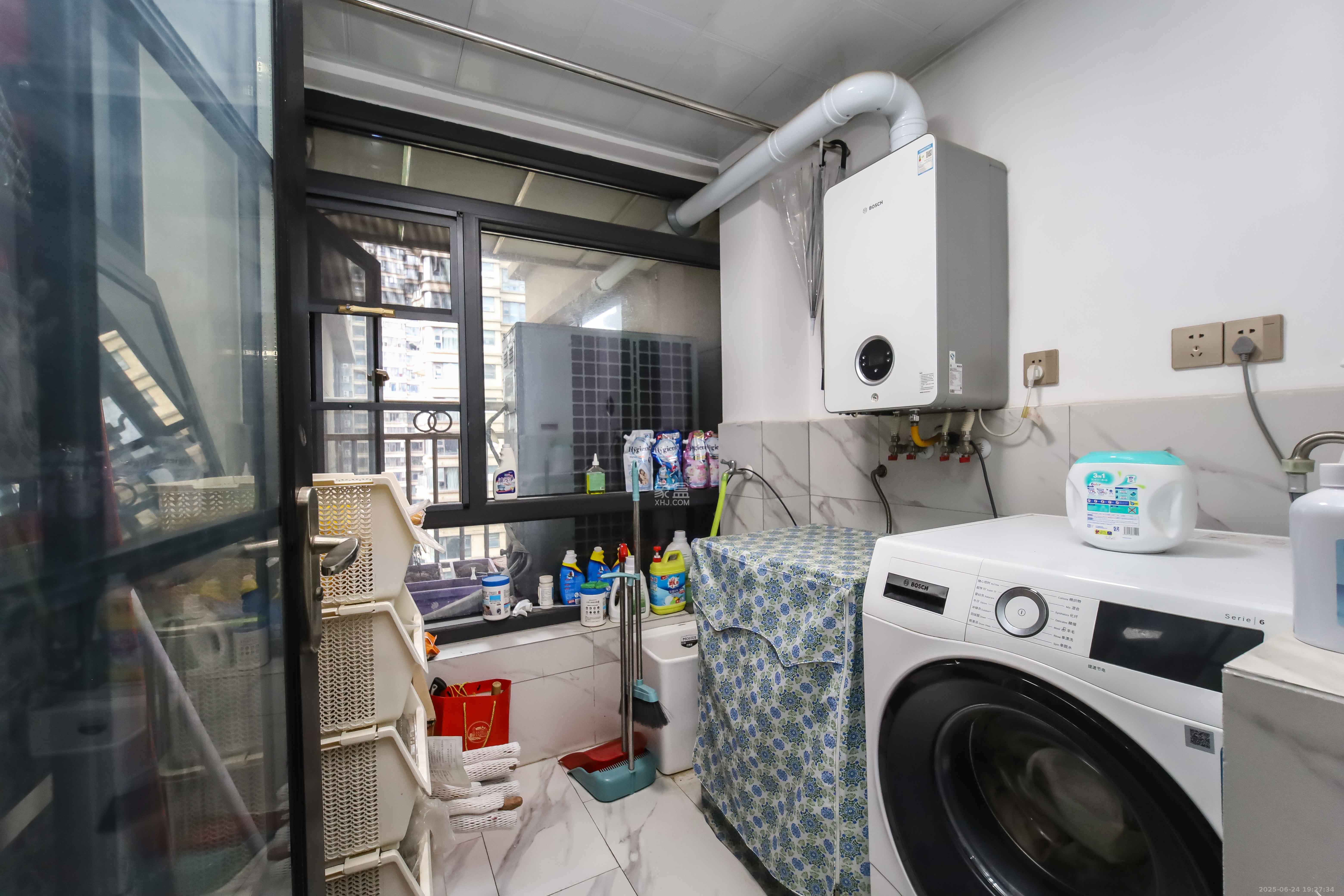 红橡华园(菲莎公馆)  2室2厅1卫    160.0万其他