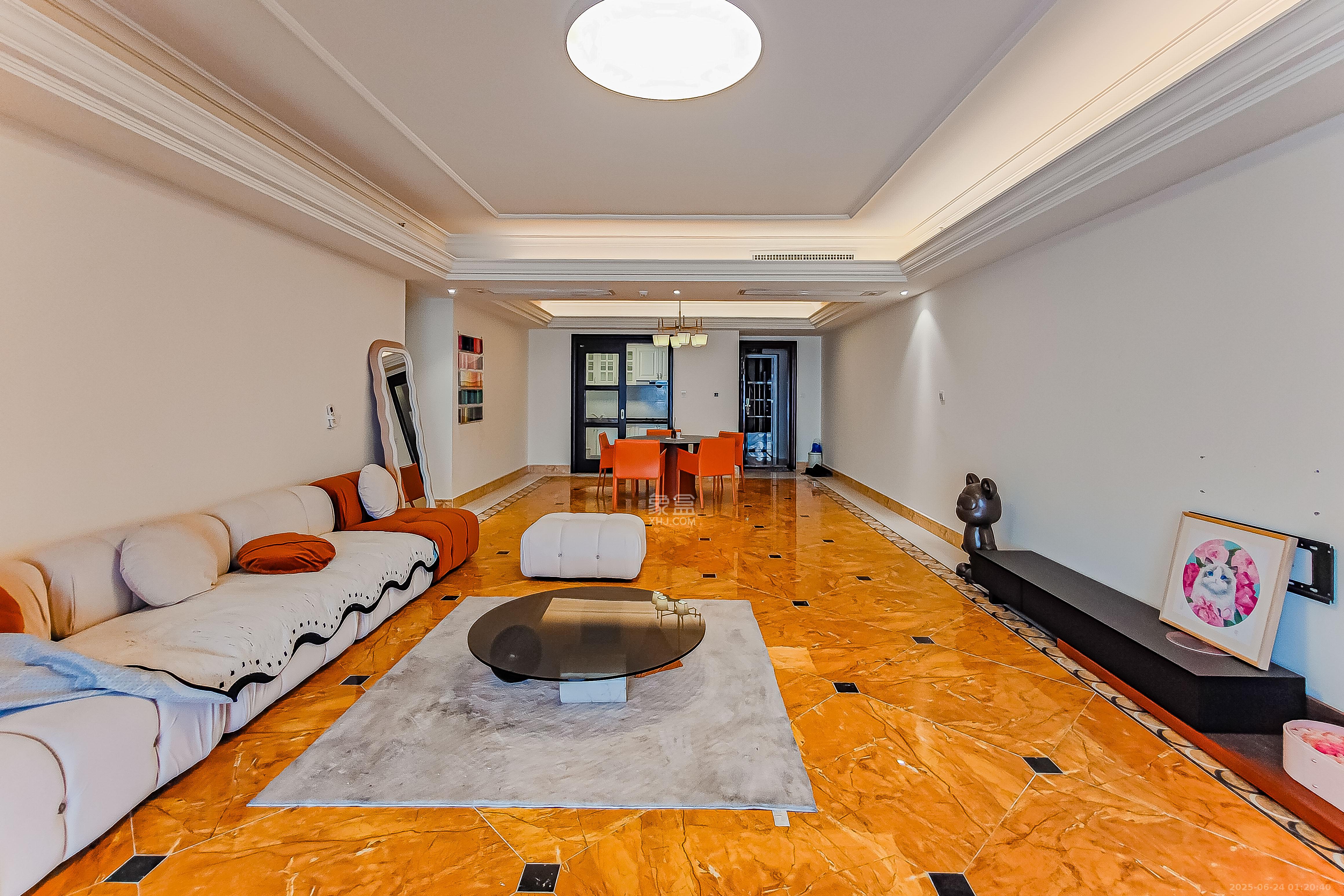 碧桂园威尼斯城 4室3厅3卫 260.0万 碧桂园威尼斯城 4室3厅3卫 260.0万客厅