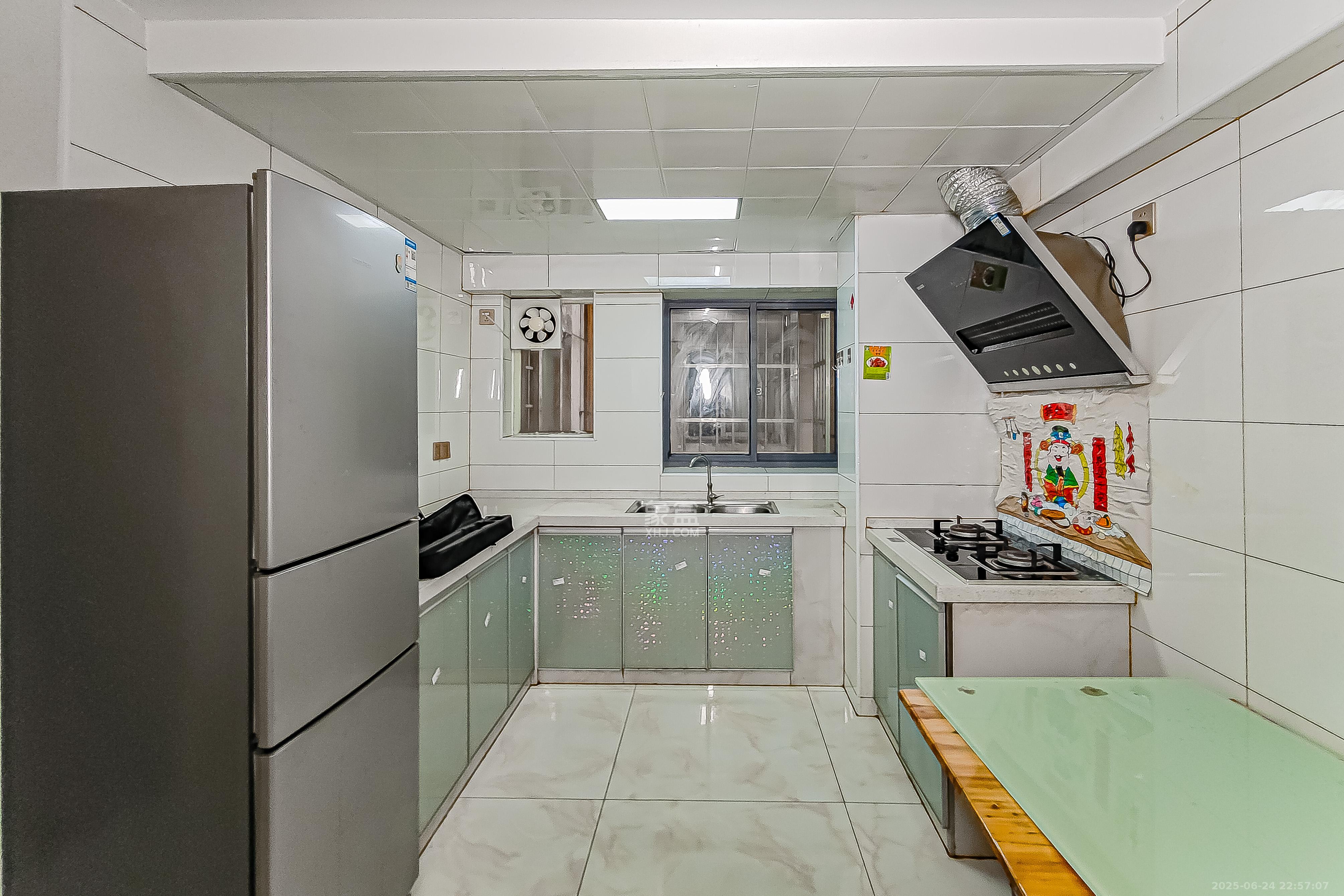 在水一方 2室1厅1卫 46.0万 在水一方 2室1厅1卫 46.0万厨房