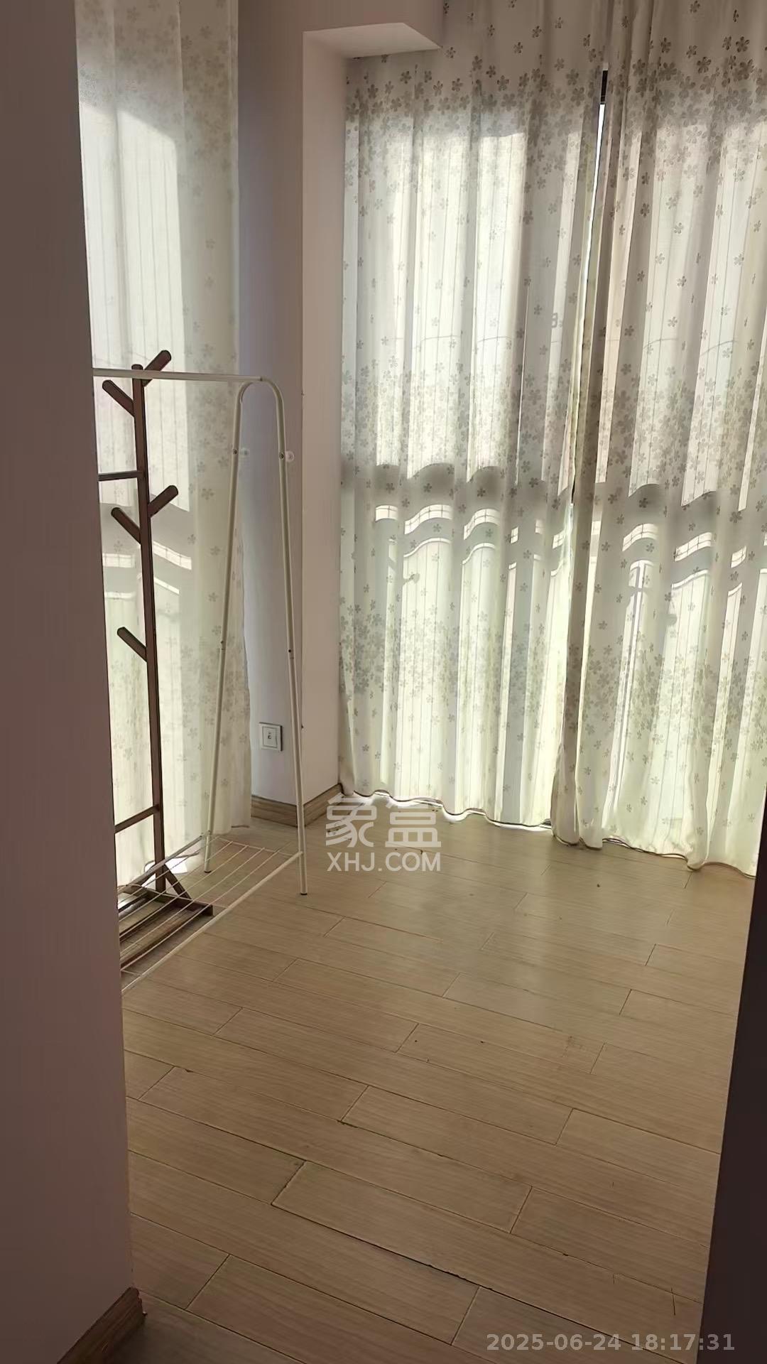 堤亚纳湾(深业沙河城) 3室2厅2卫 2400.0元/月 堤亚纳湾(深业沙河城) 3室2厅2卫 2400.0元/月室内图