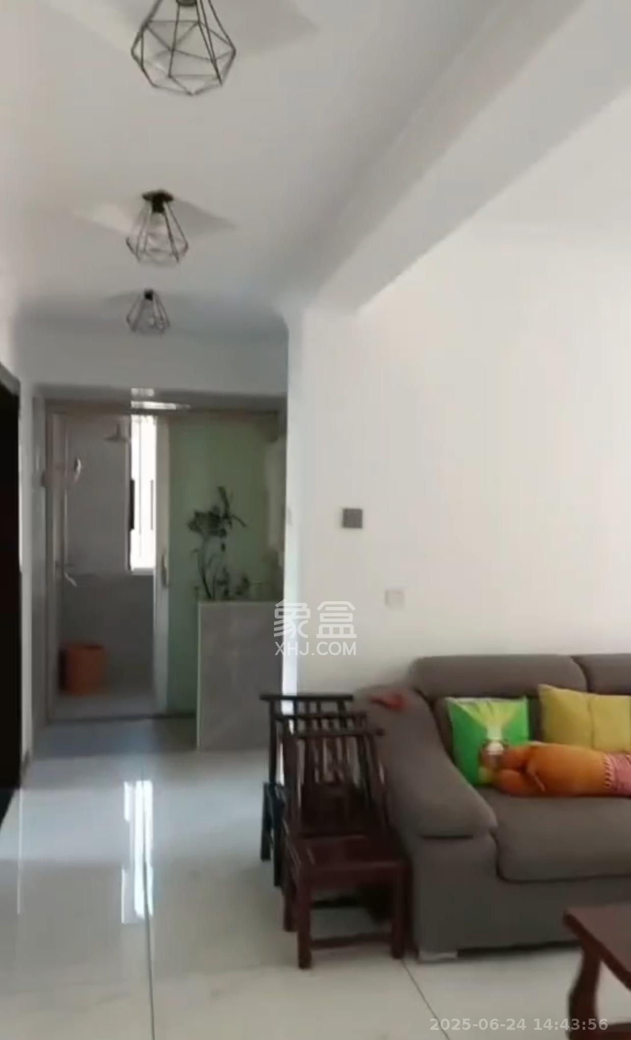 星城新宇川河苑 1室2厅1卫 2100.0元/月 星城新宇川河苑 1室2厅1卫 2100.0元/月室内图