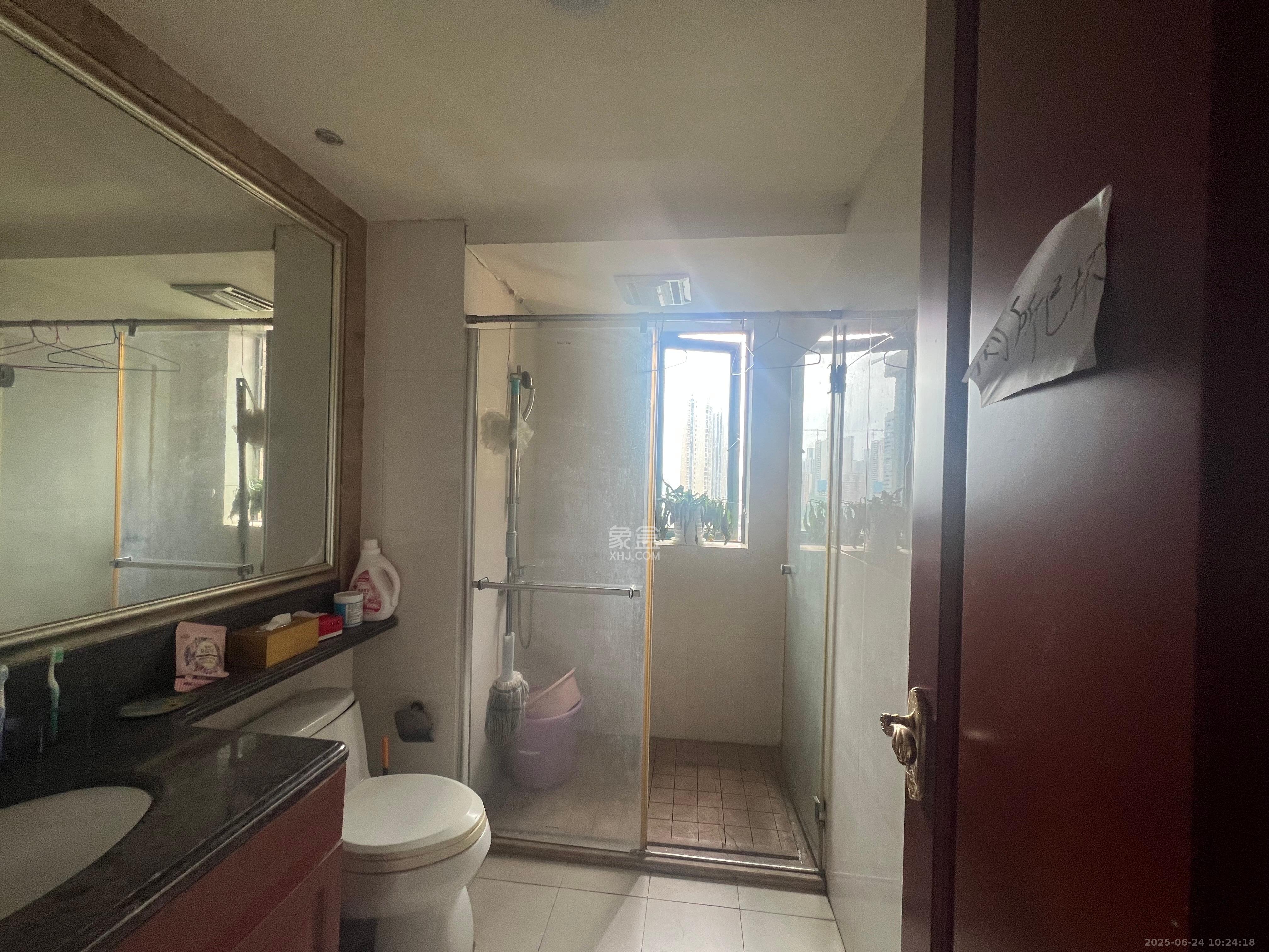 恒大绿洲 4室2厅2卫 3000.0元/月 恒大绿洲 4室2厅2卫 3000.0元/月室内图